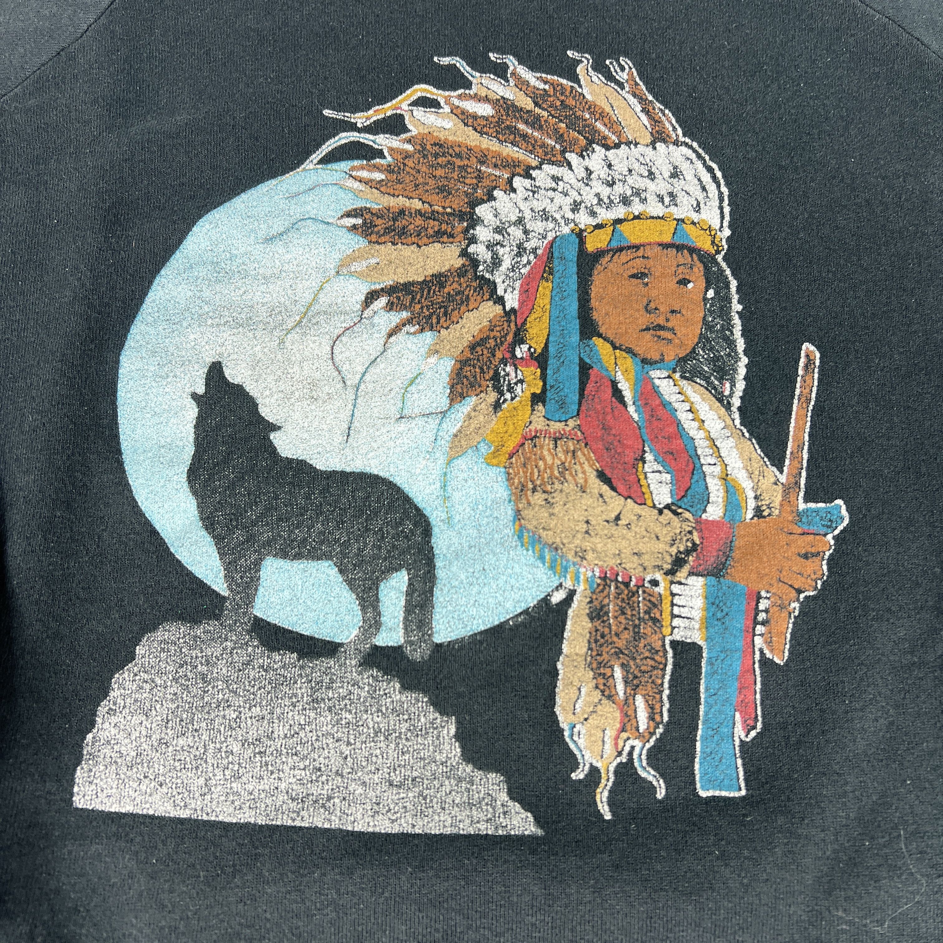 Vintage VTG 80s Wolf Indigenous Native Sweatshirt Faded Crewneck Size US L / EU 52-54 / 3 - 5 Thumbnail