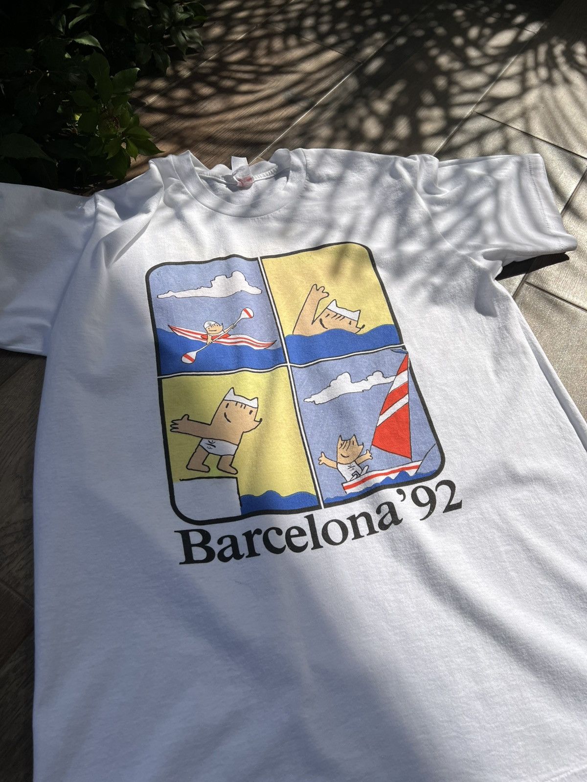 USA Olympics 1992 Barcelona Olympics Mascot Cobi Single Stitch Promo Tee Size US L / EU 52-54 / 3 - 3 Thumbnail