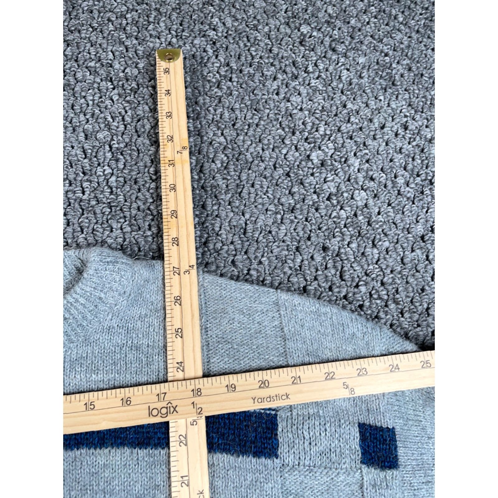 Vintage VTG Vintage Sweater Geometric Pattern Adult Large Gray Red Blue Knit Crew Neck Pullover 80s 90s Dad Mens Size US L / EU 52-54 / 3 - 6 Thumbnail
