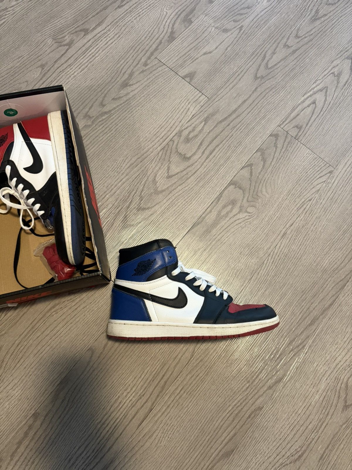 Jordan Brand Top 3 jordan 1s Size US 9.5 / EU 42-43 - 3 Thumbnail