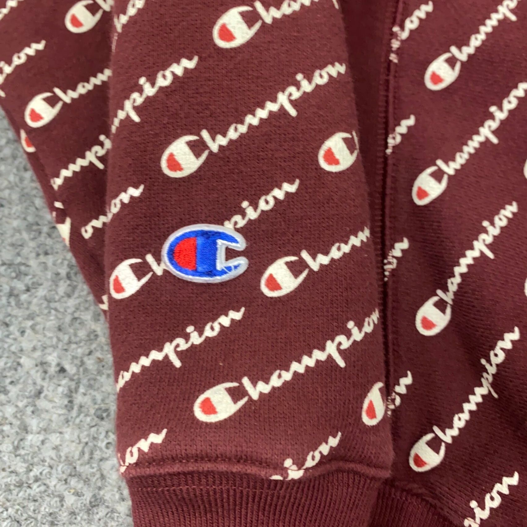 Champion Champion Sweatshirt XS Maroon Reverse Weave All Over Print Logo Crew Mens Size US XS / EU 42 / 0 - 6 Thumbnail