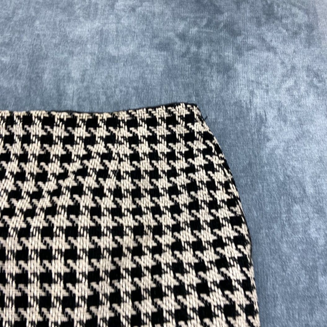 Vintage FOCUS 2000 Pencil Skirt Womens 8 White Black Houndstooth Lined Pleated Back Slit Shirt Skirt? Size 30" / US 8 / IT 44 - 4 Thumbnail