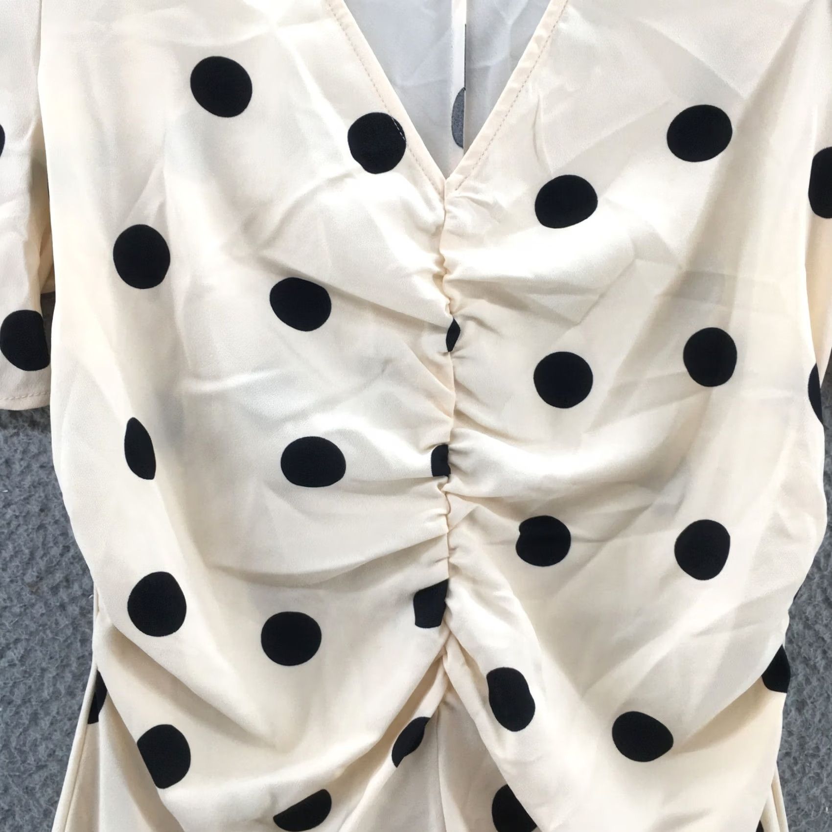 Vintage A New Day Midi A-Line Dress Womens S Beige Polka Dot Ruched Puff Sleeve V-Neck Dress Size S / US 4 / IT 40 - 7 Thumbnail