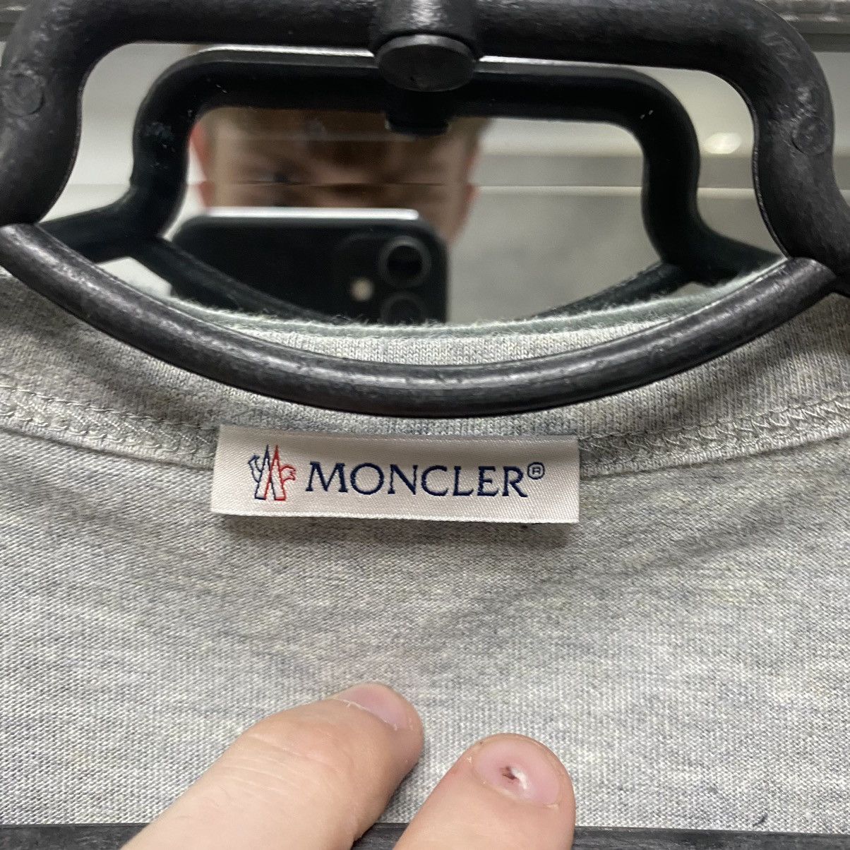 Moncler Moncler T Shirt Size US S / EU 44-46 / 1 - 6 Thumbnail