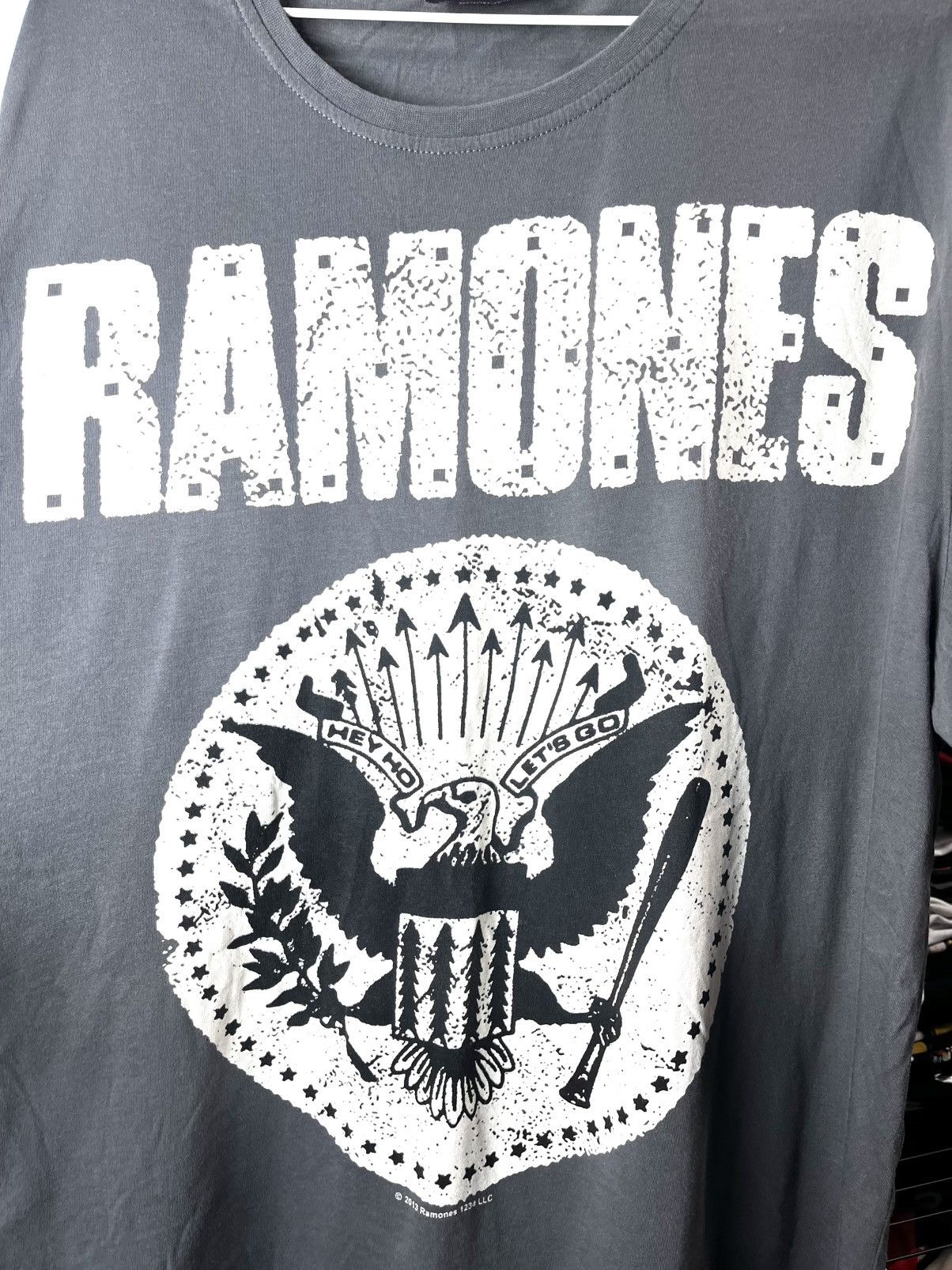 Band Tees 2013 Vintage Ramones Band Punk Rock T Shirt Oi Size US XL / EU 56 / 4 - 2 Thumbnail