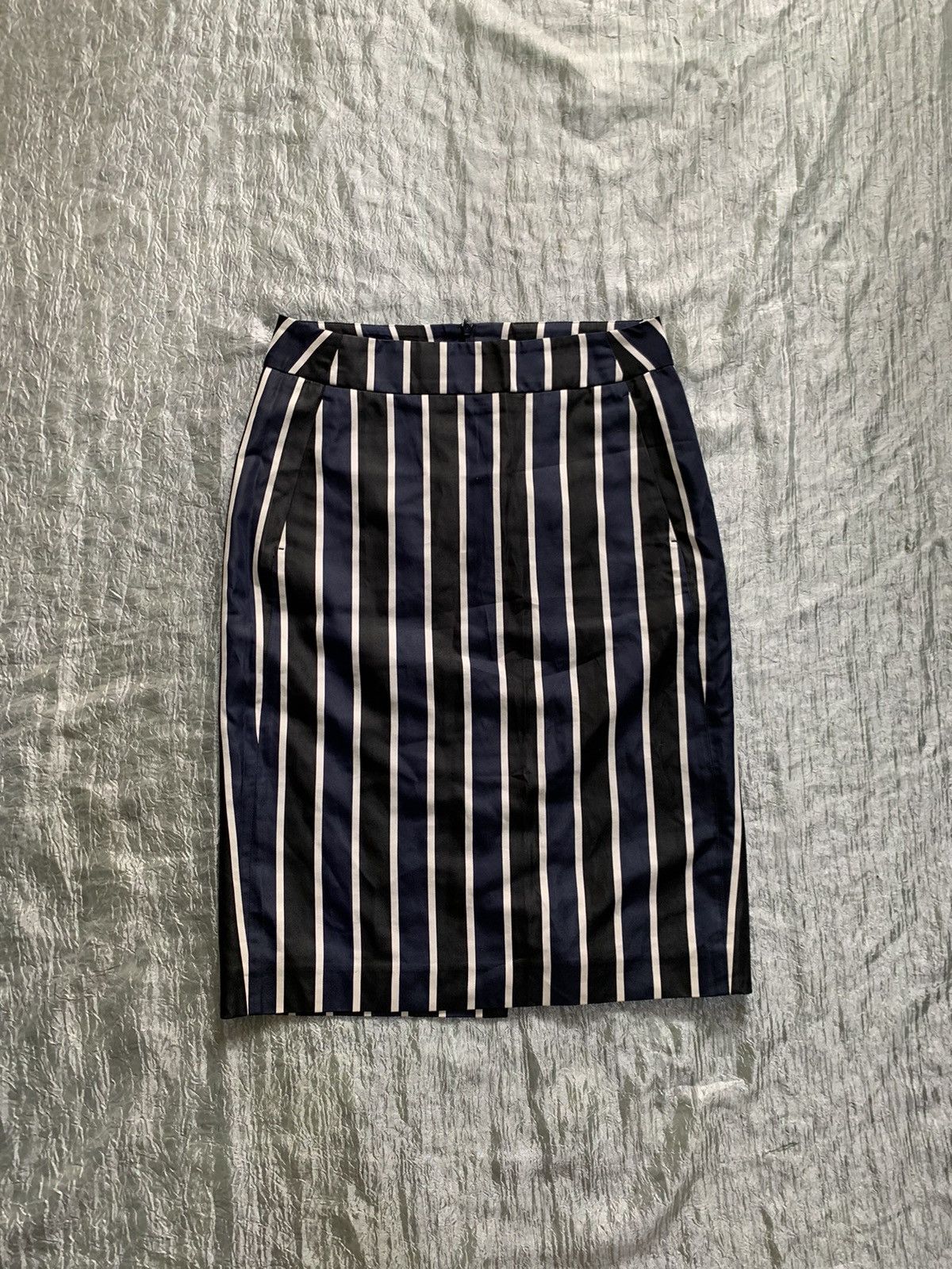Dries Van Noten Dries Van noten Abstract Silk Striped Knee-Length Skirt Size 36" / US 14 / IT 50 - 1 Thumbnail