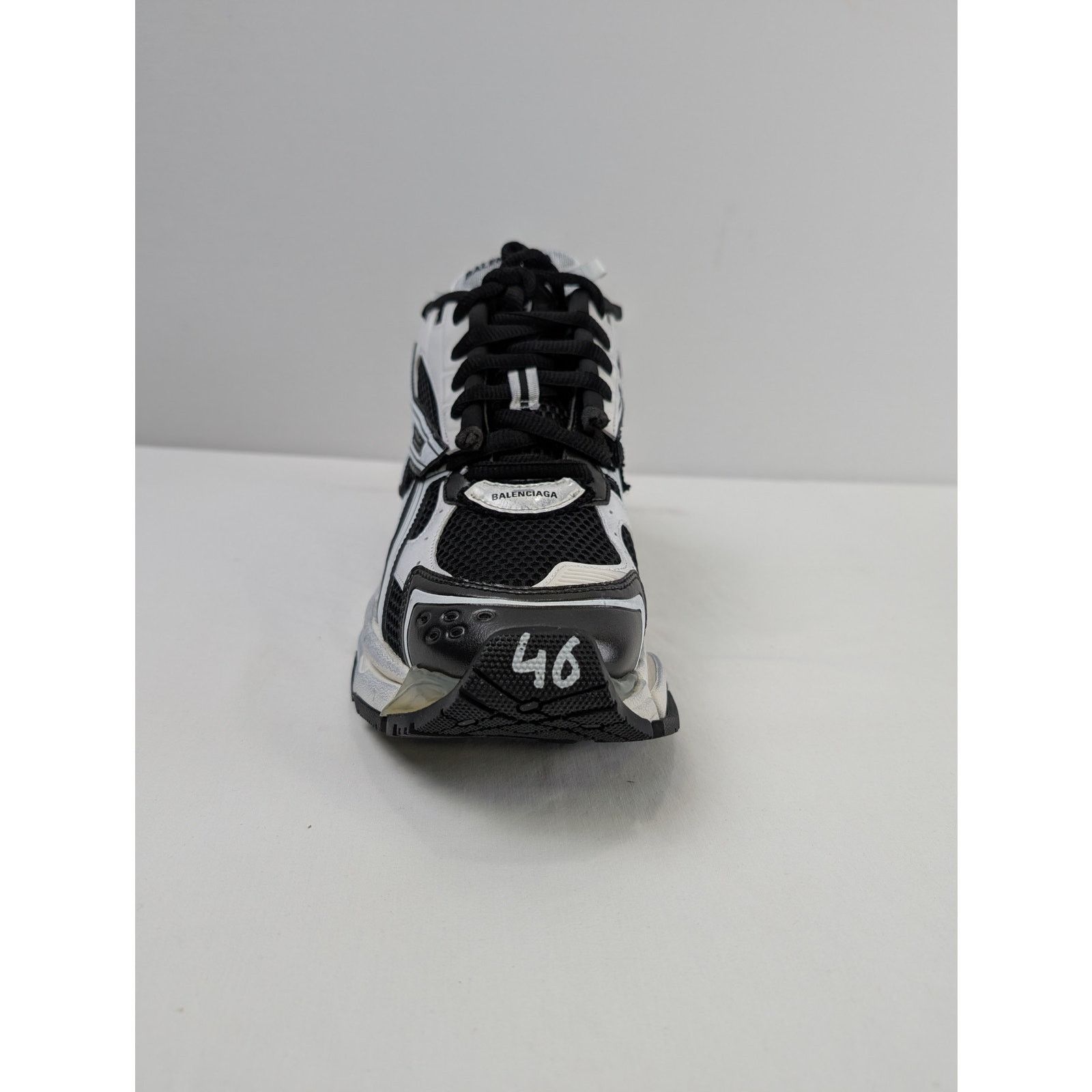 Balenciaga o1rshd1 Mesh Rubber Runner Sneakers in White/Black Size US 13 / EU 46 - 10 Thumbnail