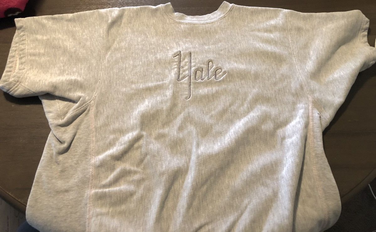 Vintage 80s Yale University champion reverse weave short sleeve Size US L / EU 52-54 / 3 - 7 Thumbnail