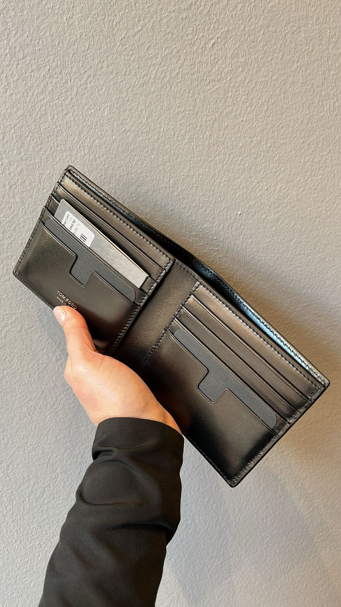 Tom Ford o1loc1c0126 YT228 Size: OS / Wallet in Black Size ONE SIZE - 2 Thumbnail