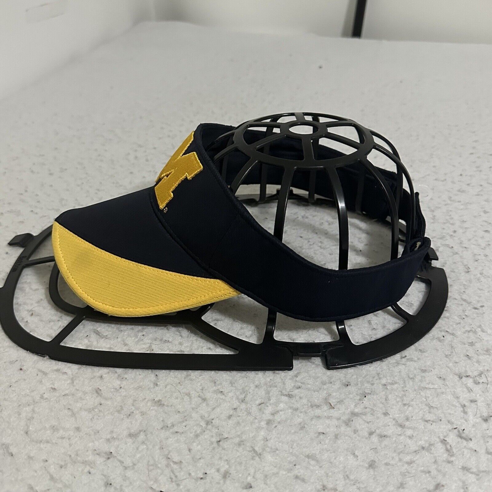 Other University Of Michigan Wolverine OSFA Blue Yellow Visor Hat Size ONE SIZE - 4 Thumbnail