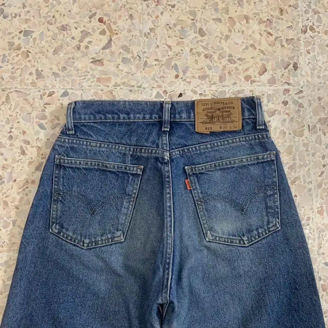 Levi's Levi’s 613 Orange Tab Jeans Levis Ripped Distressed Denim Size US 26 / EU 42 - 11 Thumbnail