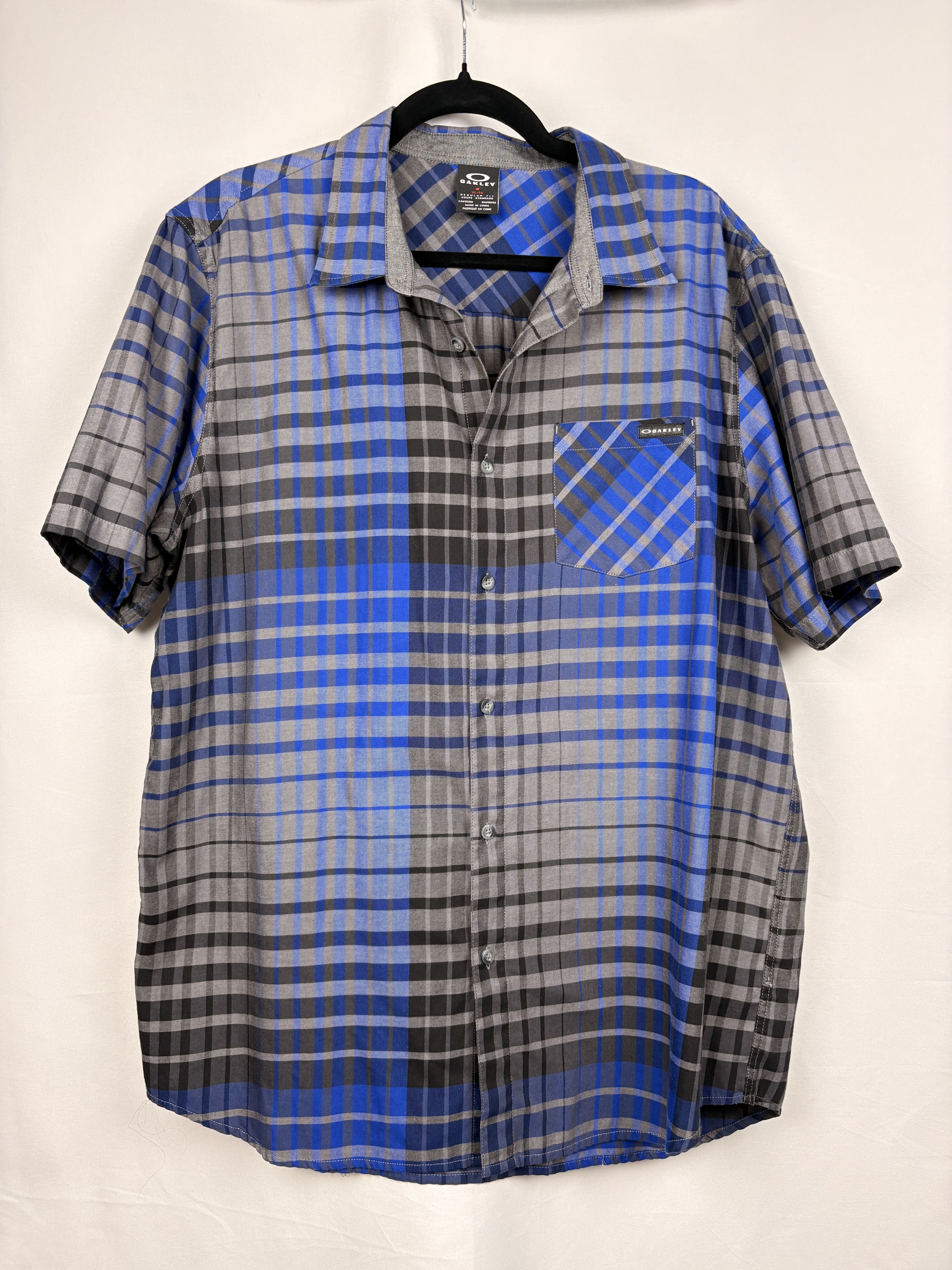 Oakley Men’s Oakley Plaid Shirt Blue Gray Short Sleeve Size US XL / EU 56 / 4 - 1 Thumbnail