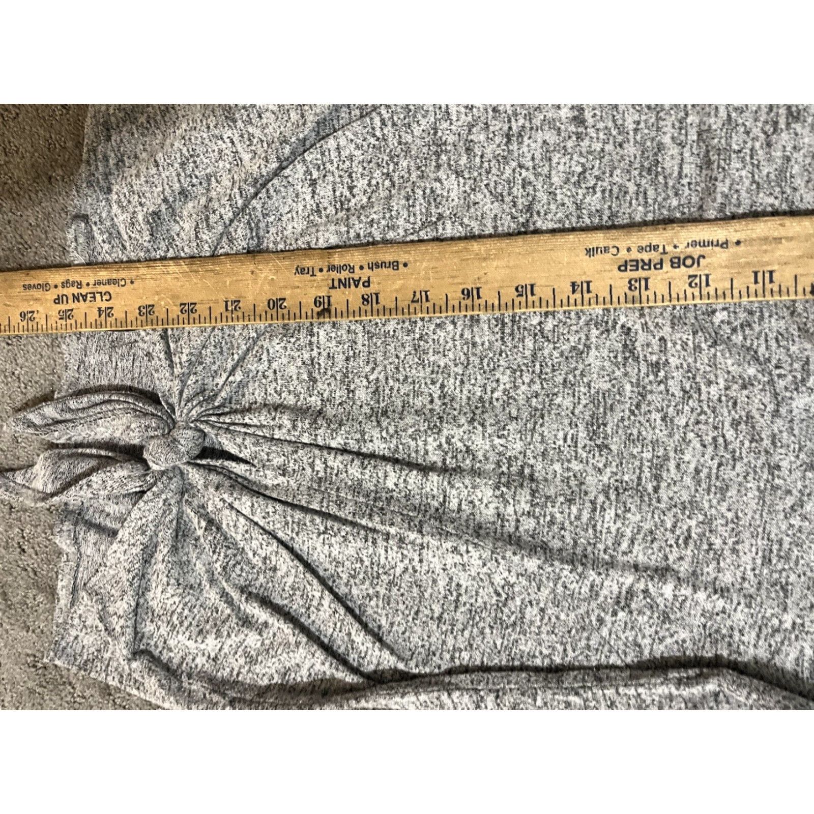 Express Express Shirt Women Medium Gray V-Neck Long Sleeve Tie Front Size M / US 6-8 / IT 42-44 - 4 Thumbnail