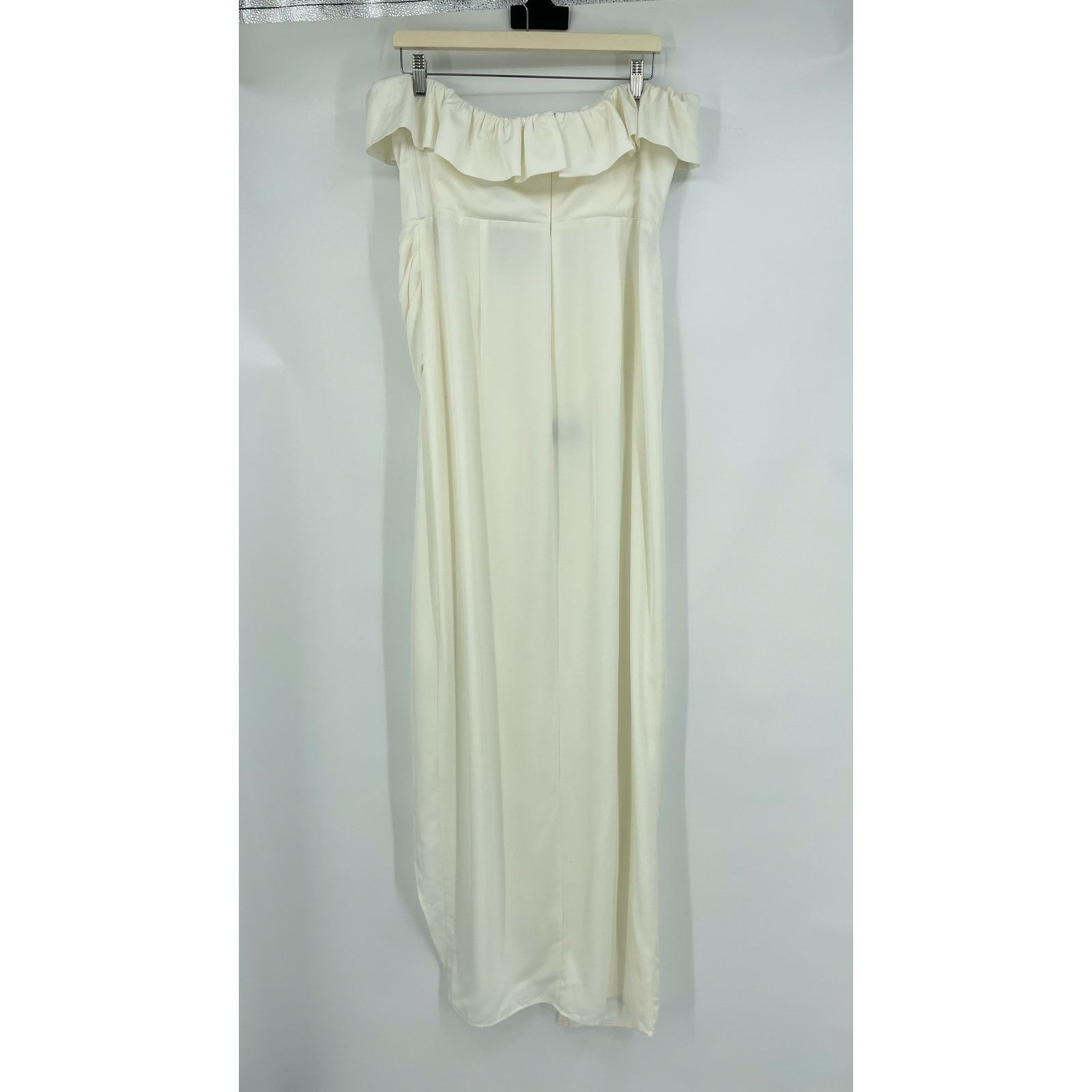 REVOLVE Michael Costello x REVOLVE | NWT Jun Gown in Ivory Maxi XL Size XL / US 12-14 / IT 48-50 - 5 Thumbnail
