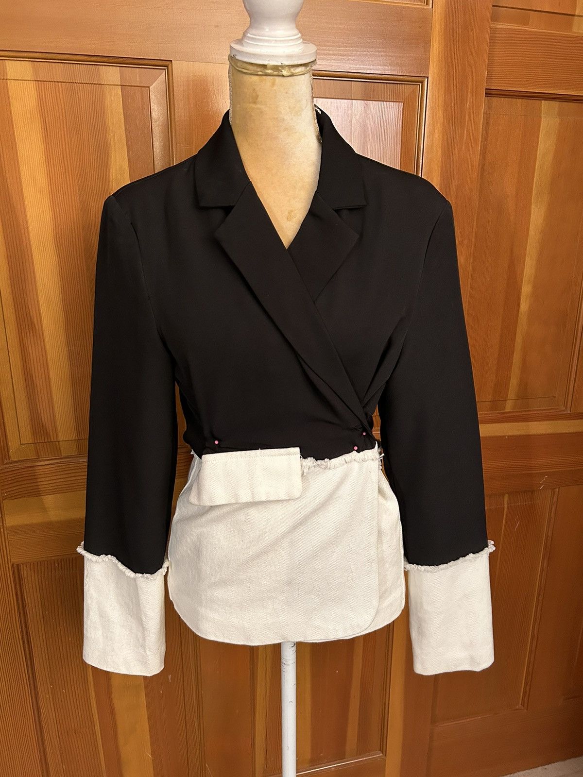Designer × Other NWT, Lavishly Paris Women’s Limited Edition Fall Blazer Size S / US 4 / IT 40 - 4 Thumbnail