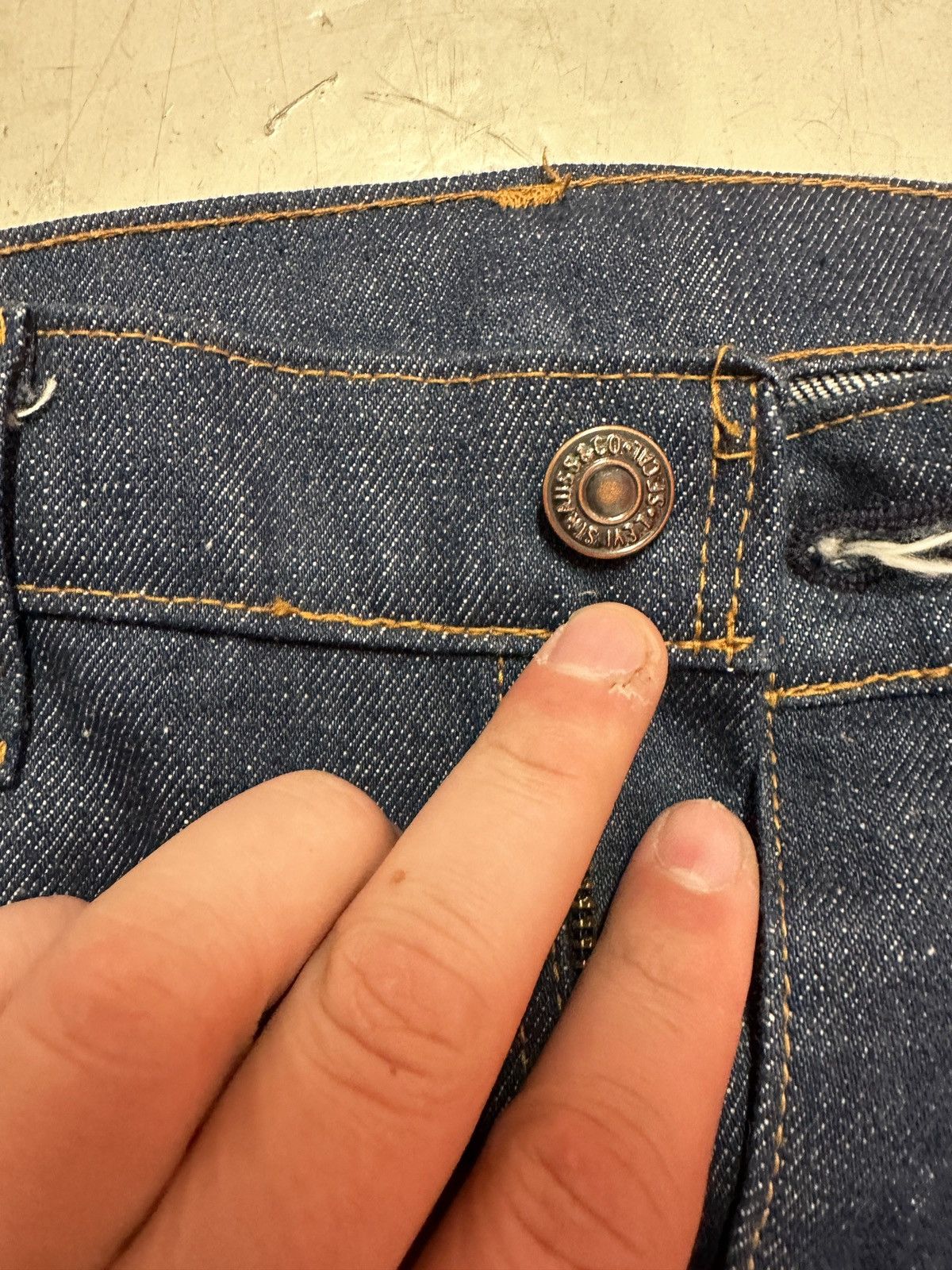 Levi's Vintage Levis 622 Bell Bottoms Size US 34 / EU 50 - 7 Thumbnail