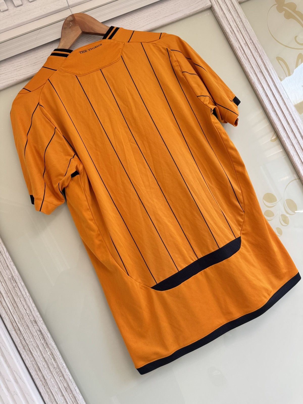 Umbro Hull City 2009-2010 Home Soccer Jersey Football Kit Shirt Size US M / EU 48-50 / 2 - 6 Thumbnail