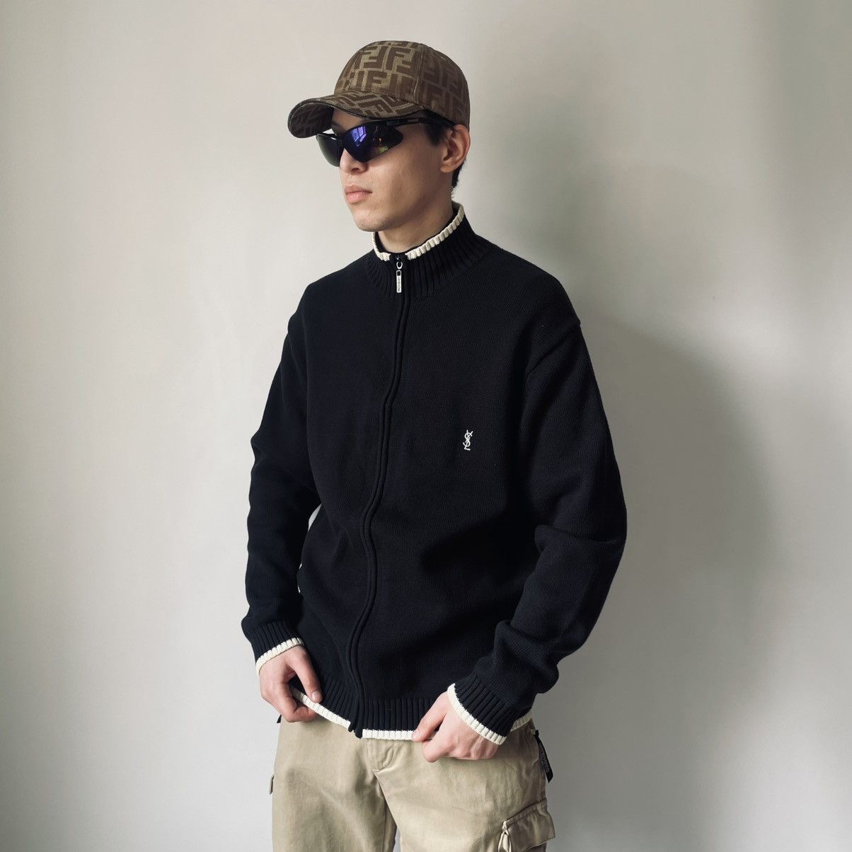 Yves Saint Laurent Yves Saint Laurent YSL Full Zip Sweater Mens Size L Size US L / EU 52-54 / 3 - 2 Thumbnail