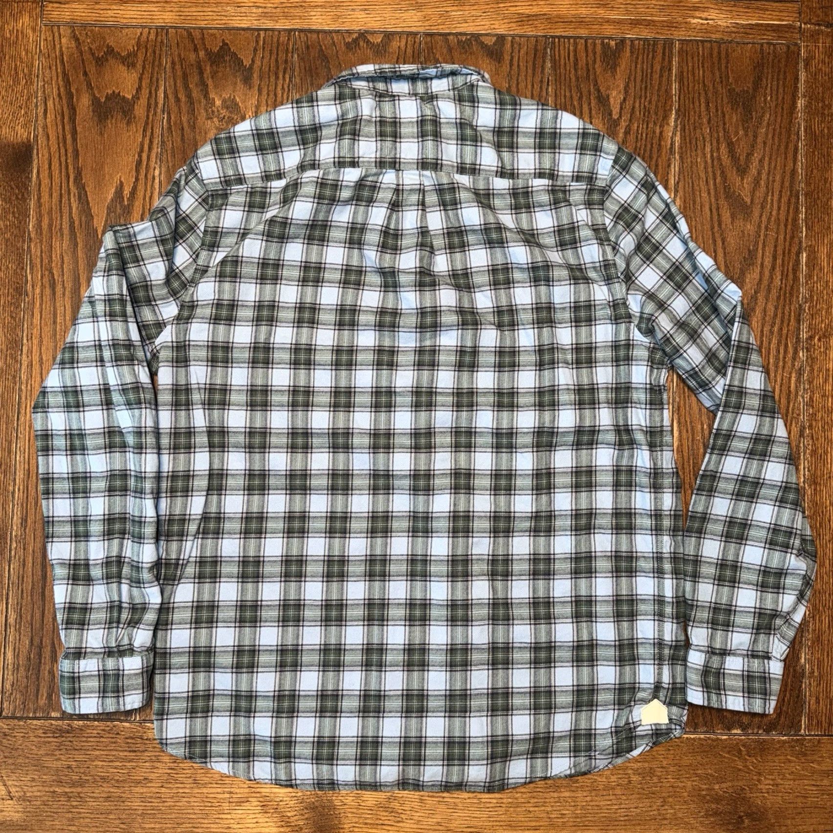 Lacoste Lacoste Shirt Mens Large Blue Green Red Plaid Classic Fit Long Sleeve Button Up Men's Hemmed Pocket Button-Up Classic Preppy Collared Cotton Flannel Size US L / EU 52-54 / 3 - 5 Thumbnail