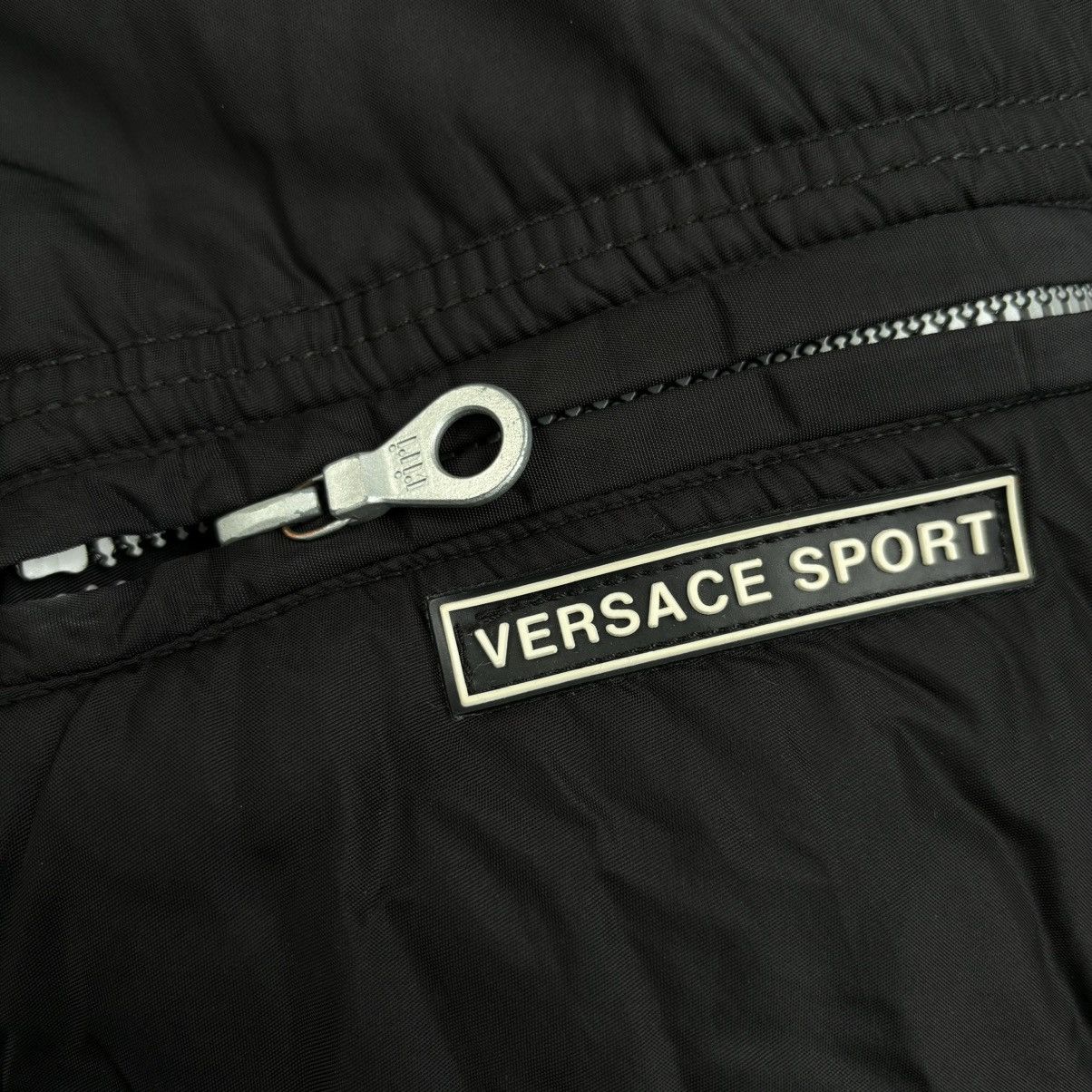 Versace Vintage Versace Sport Down Jacket Size US L / EU 52-54 / 3 - 9 Thumbnail