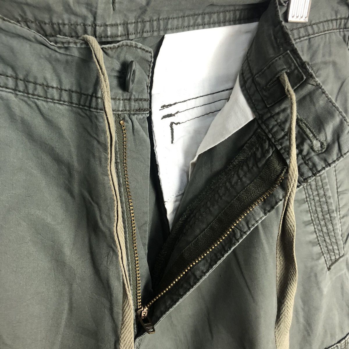 Japanese Brand Uniqlo japan vinyage utility Cargo Multipocket Pants #A343 Size US 30 / EU 46 - 15 Thumbnail
