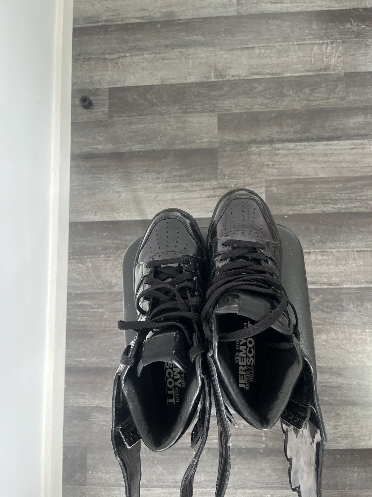 Adidas × Jeremy Scott Adidas JS Wings 2.0 Black patent Size US 9 / EU 42 - 5 Thumbnail
