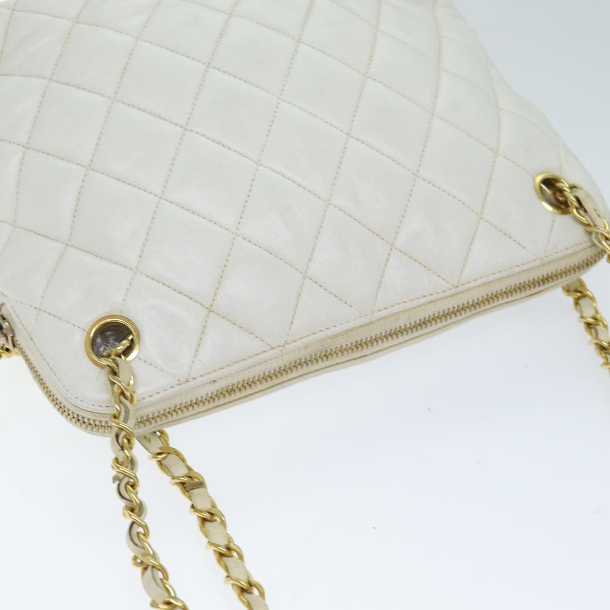 Chanel CHANEL Matelasse Chain Shoulder Bag Leather White CC Size ONE SIZE - 6 Thumbnail