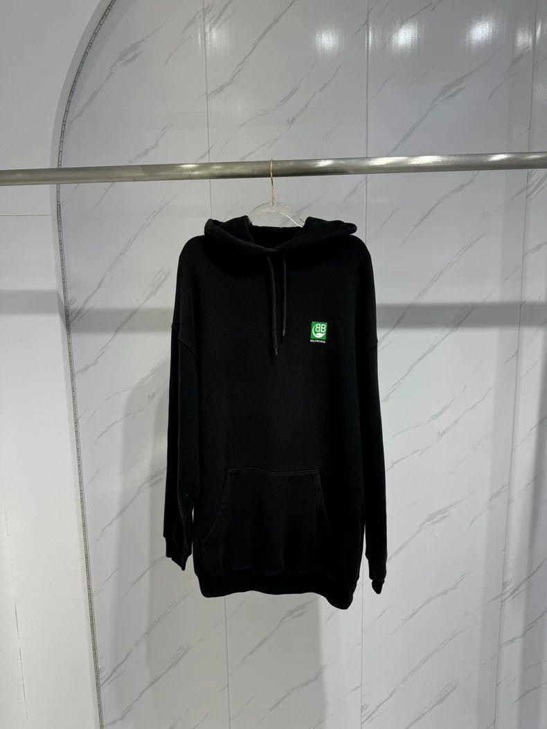 Balenciaga Balenciaga Black Eco Logo Sweatshirt Size US S / EU 44-46 / 1 - 1 Thumbnail