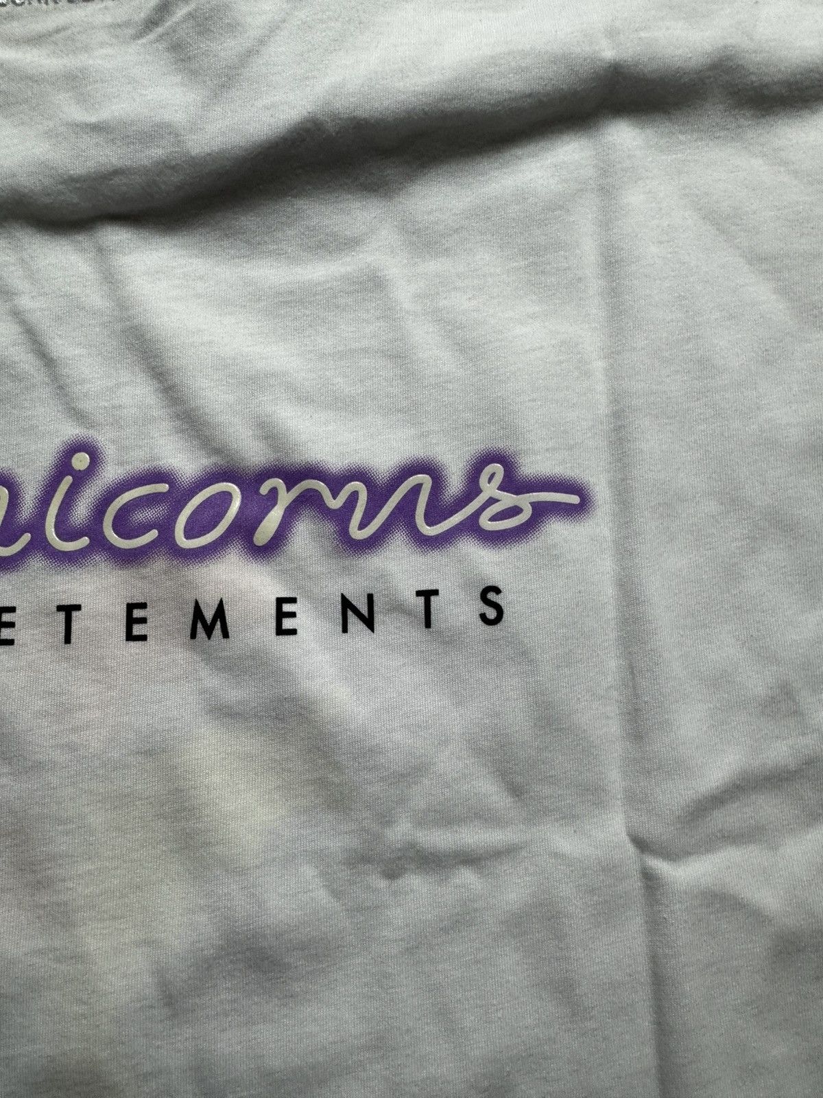 Vetements Vetements Las Vetements Unicorn Dolphins t-shirt in White Size US L / EU 52-54 / 3 - 6 Thumbnail
