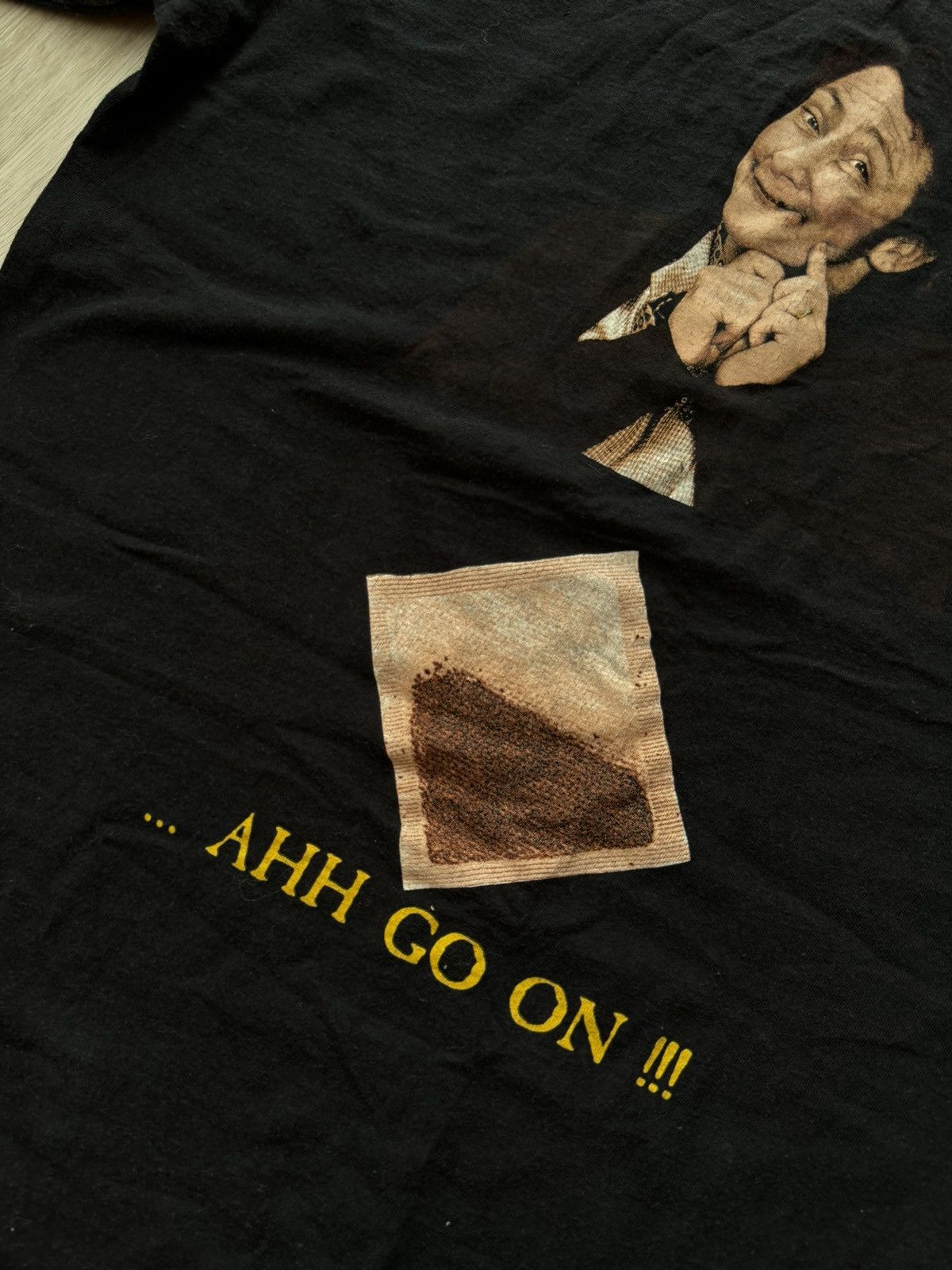 Japanese Brand Vintage 1996 Hat Trick Father Ted Mrs Doyle T-Shirt Size US L / EU 52-54 / 3 - 4 Thumbnail