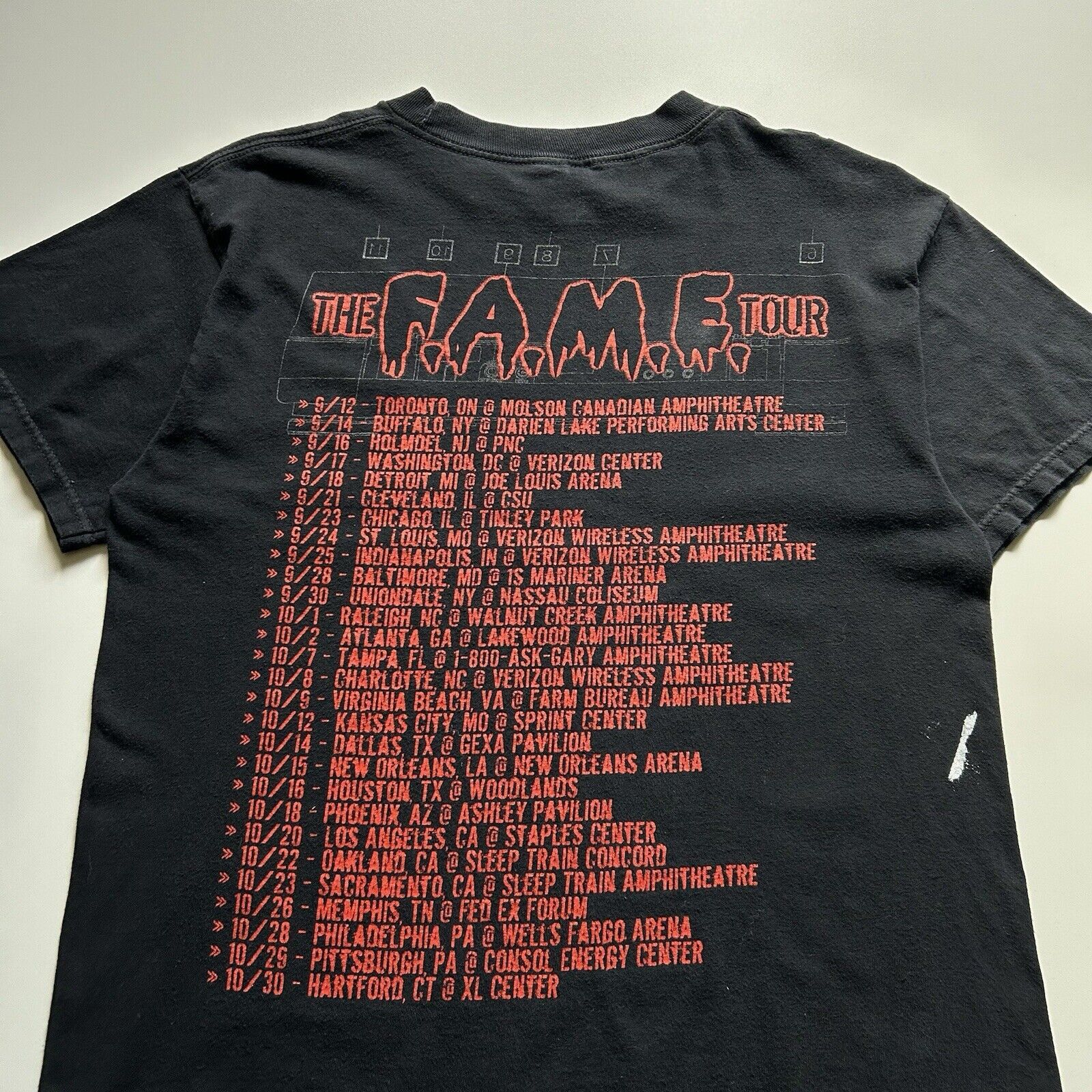 Vintage Vintage Y2K Chris Brown T Shirt Medium The F.A.M.E. Tour Size US M / EU 48-50 / 2 - 4 Thumbnail