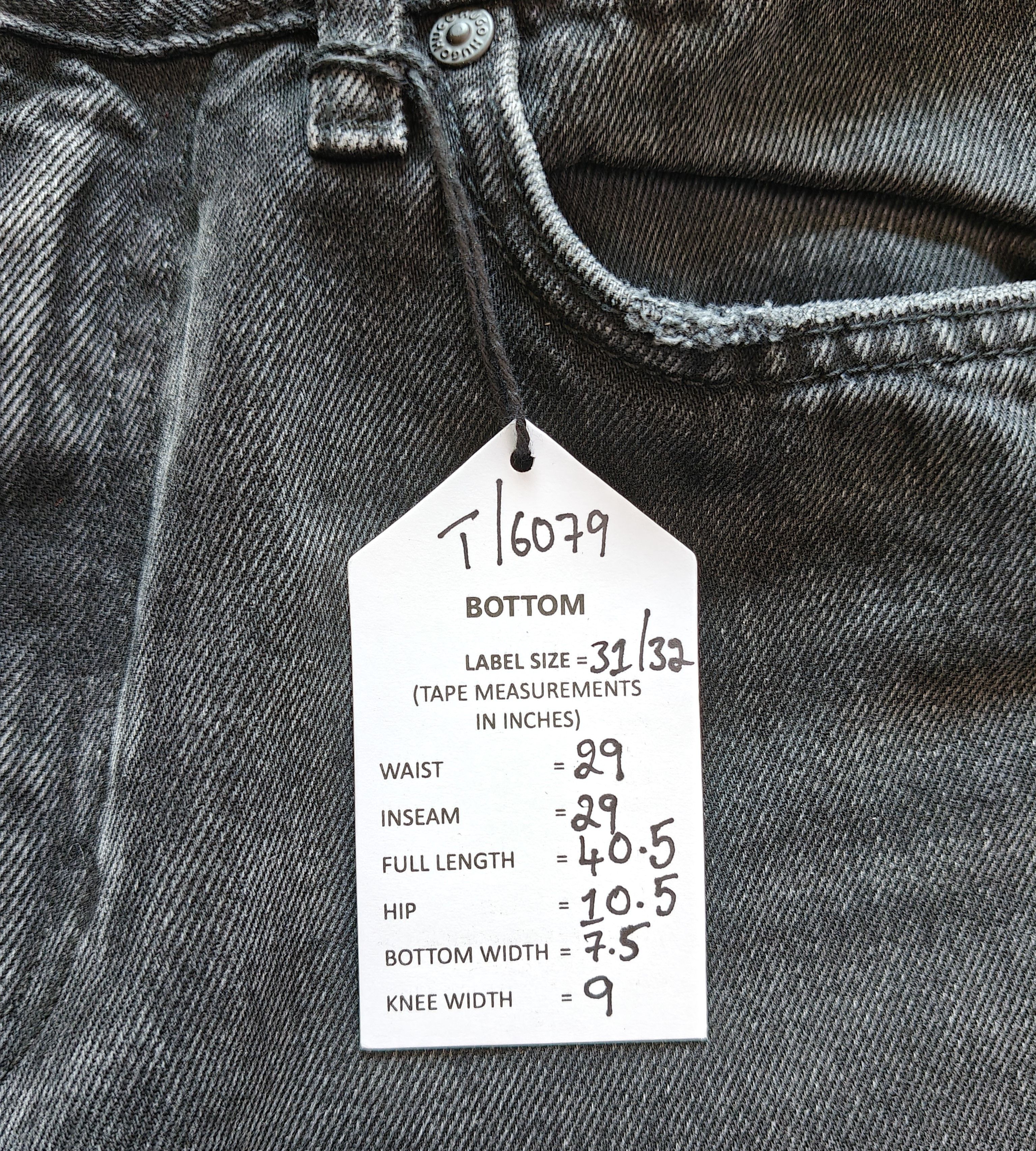 Hugo HUGO Regular Fit Straight men's Jeans Free Shipping T/6079 Size US 31 - 11 Thumbnail