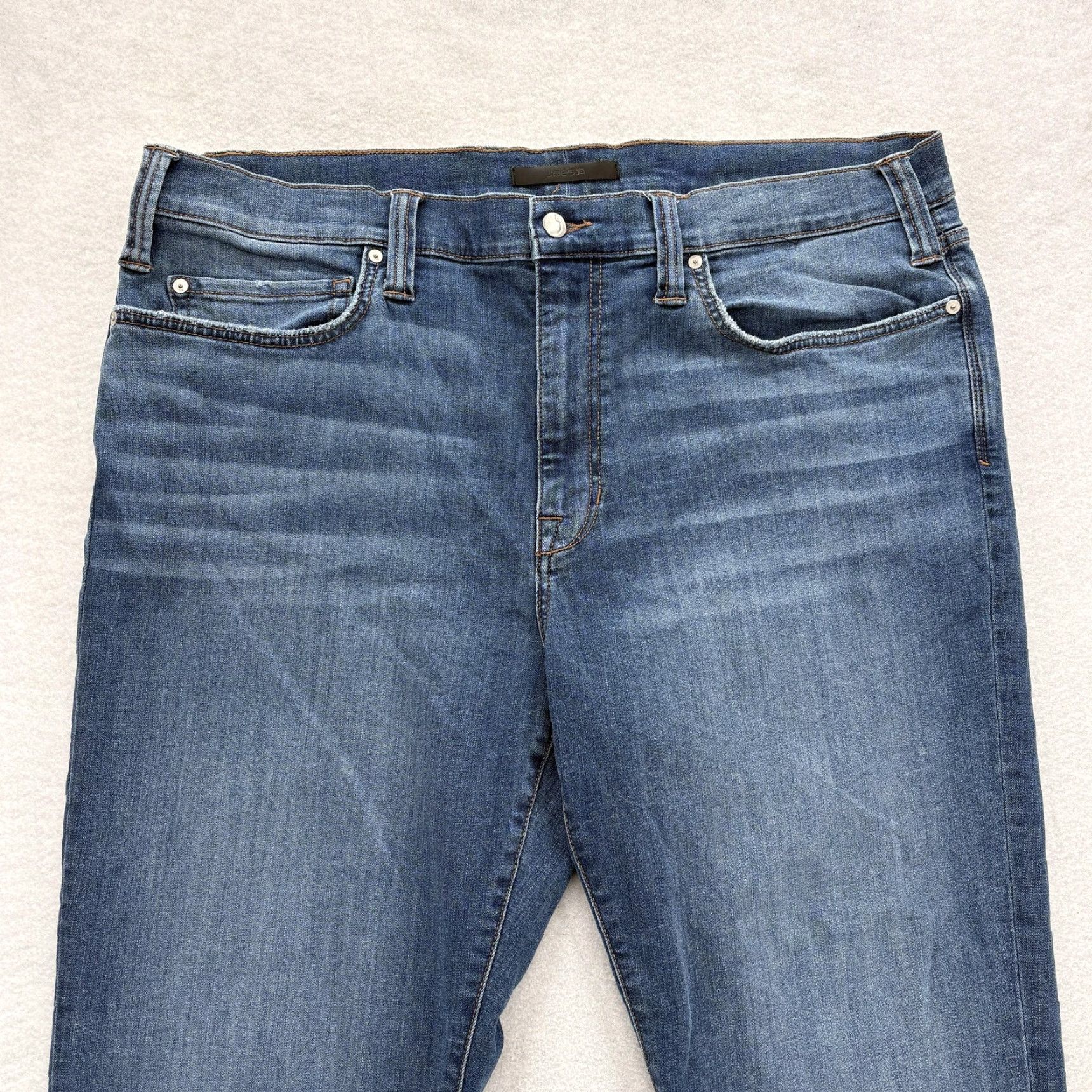 Vintage Joe's Jeans Mens Jeans 42x32 Straight Fit Blue Medium Wash Denim Casual Pants 5-Pocket Zip Fly Mid Rise Size US 42 / EU 58 - 2 Thumbnail