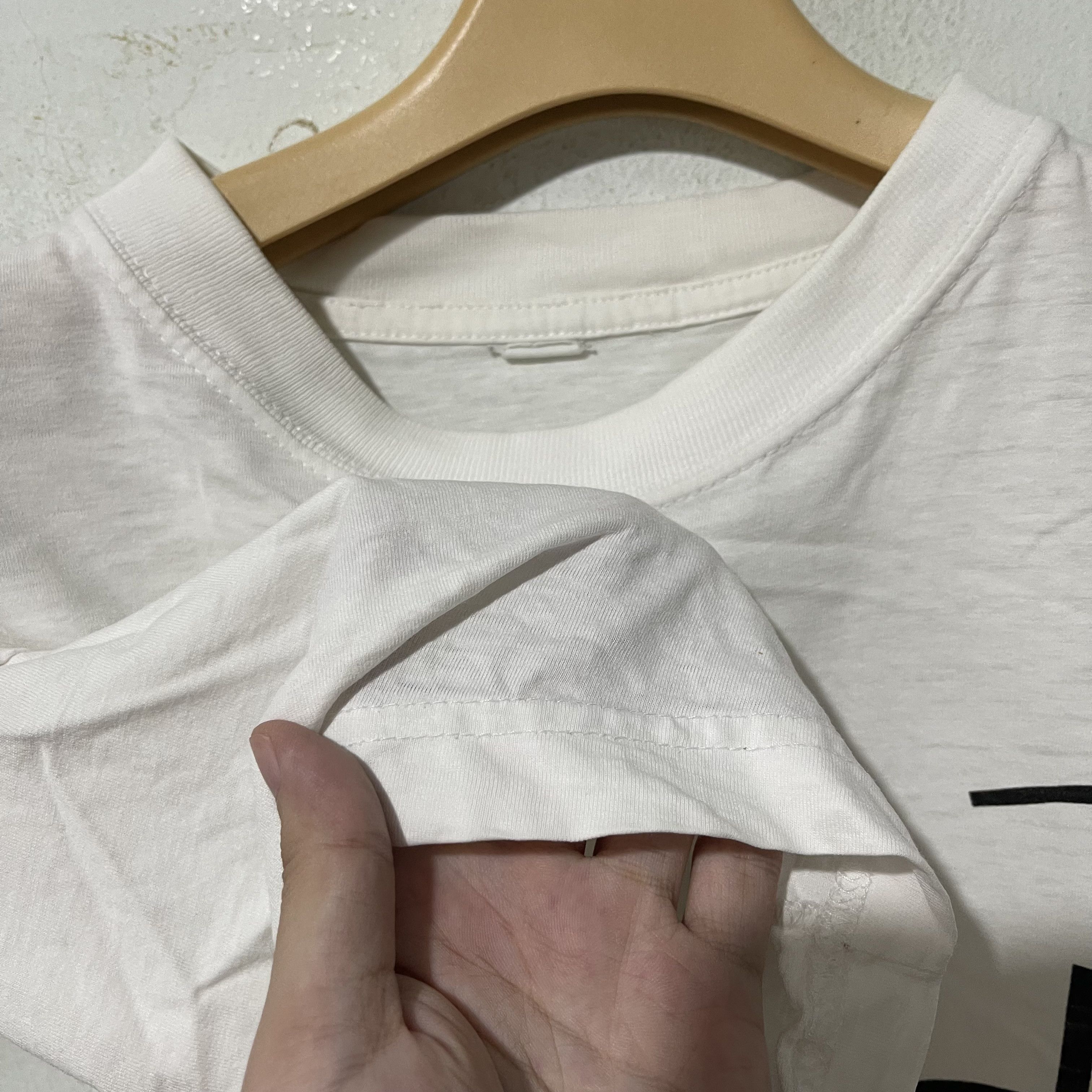 Vintage Vintage 90s Miele Face T-Shirt Size US L / EU 52-54 / 3 - 7 Thumbnail