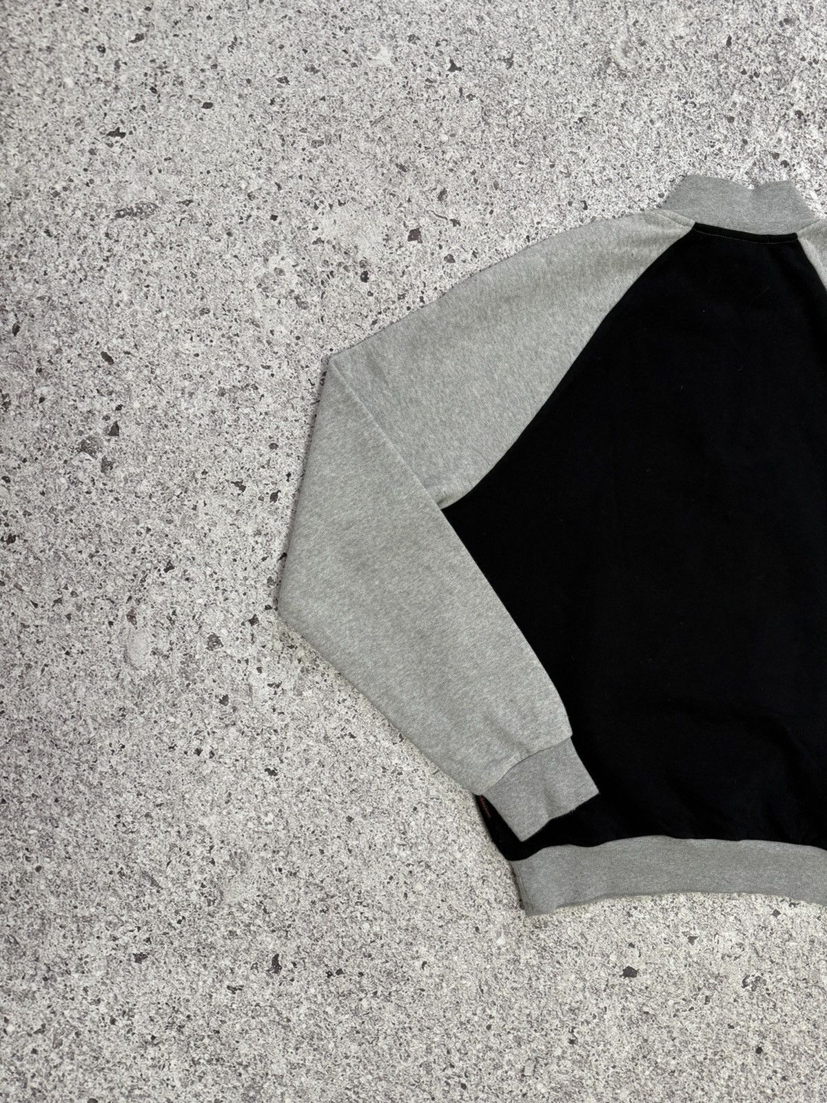 Disney × Iceberg RARE Luxury Iceberg History Disney Pluto 1/4 Zip Pullover Size US L / EU 52-54 / 3 - 6 Thumbnail