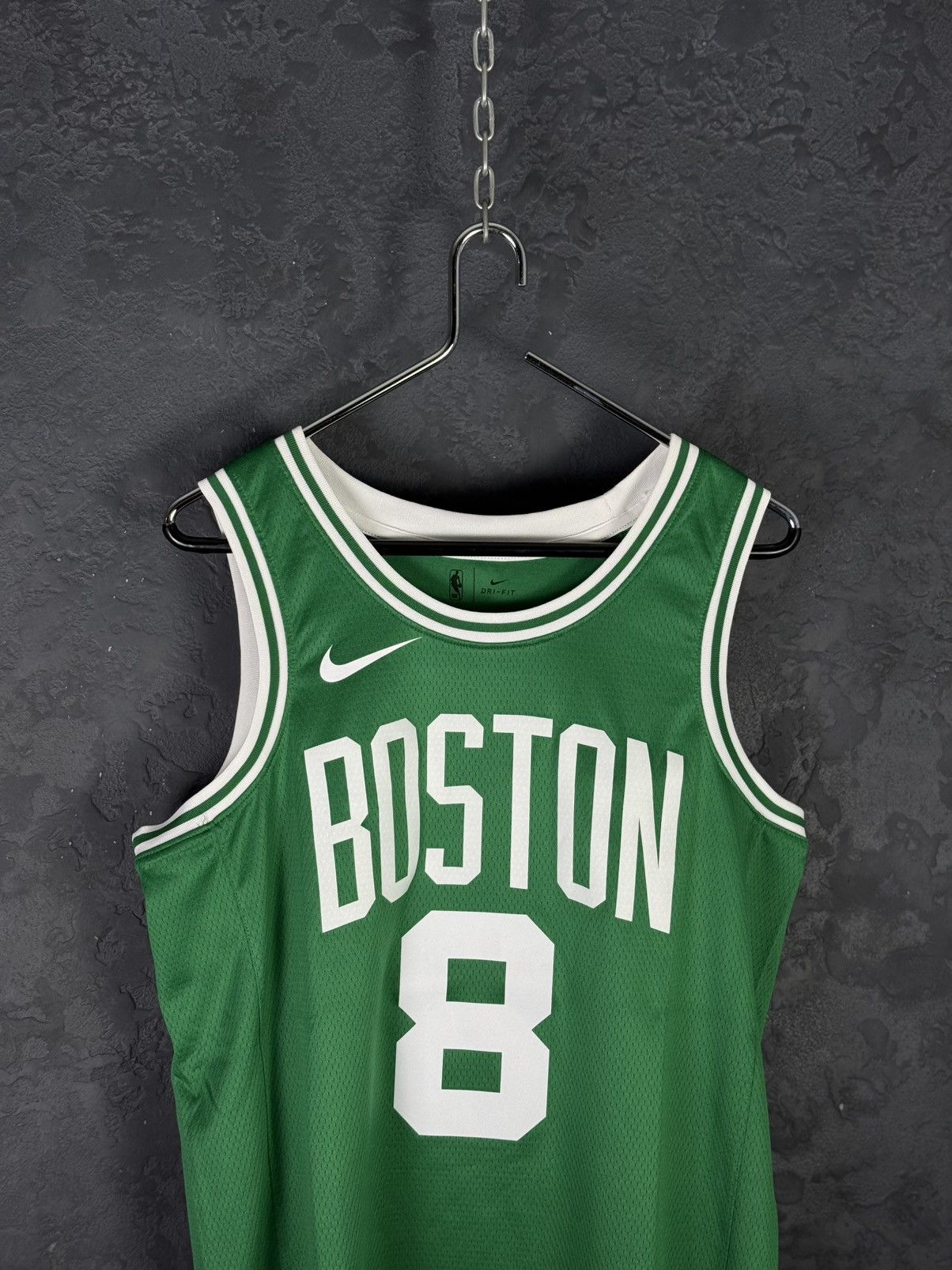 Nike BOSTON CELTICS BASKETBALL NBA SHIRT JERSEY NIKE #8 WALKER Size US M / EU 48-50 / 2 - 2 Thumbnail