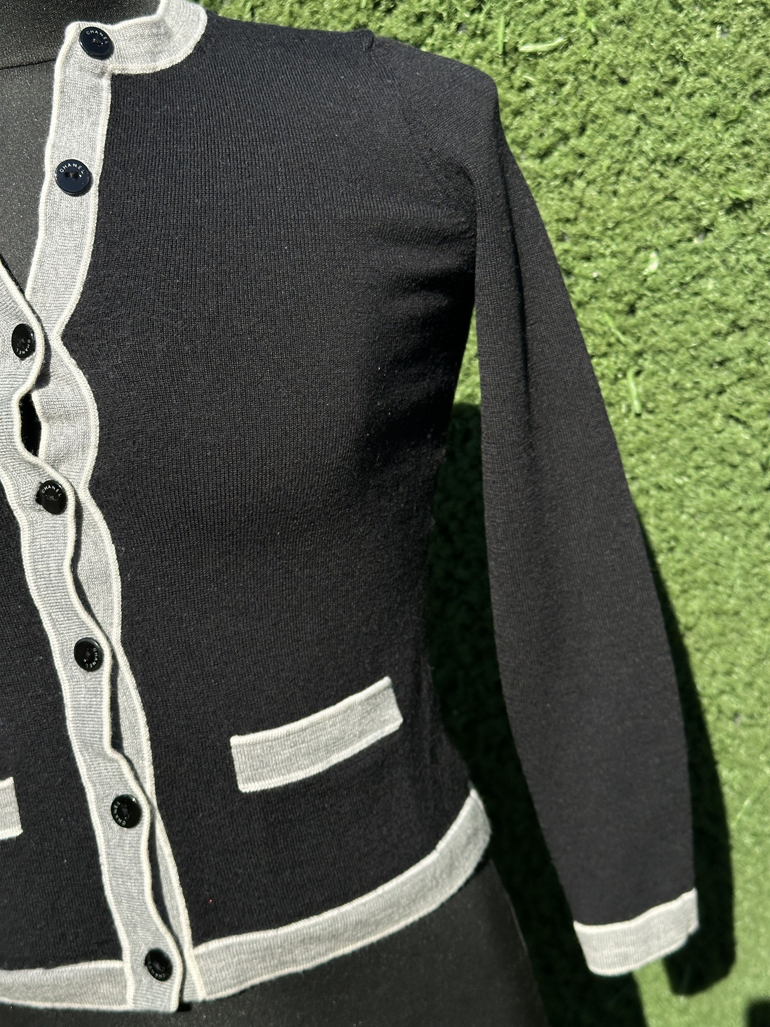 Chanel Black Wool Cardigan Trim & Ruffle , Logo Buttons, XS/S Size XS / US 0-2 / IT 36-38 - 10 Thumbnail