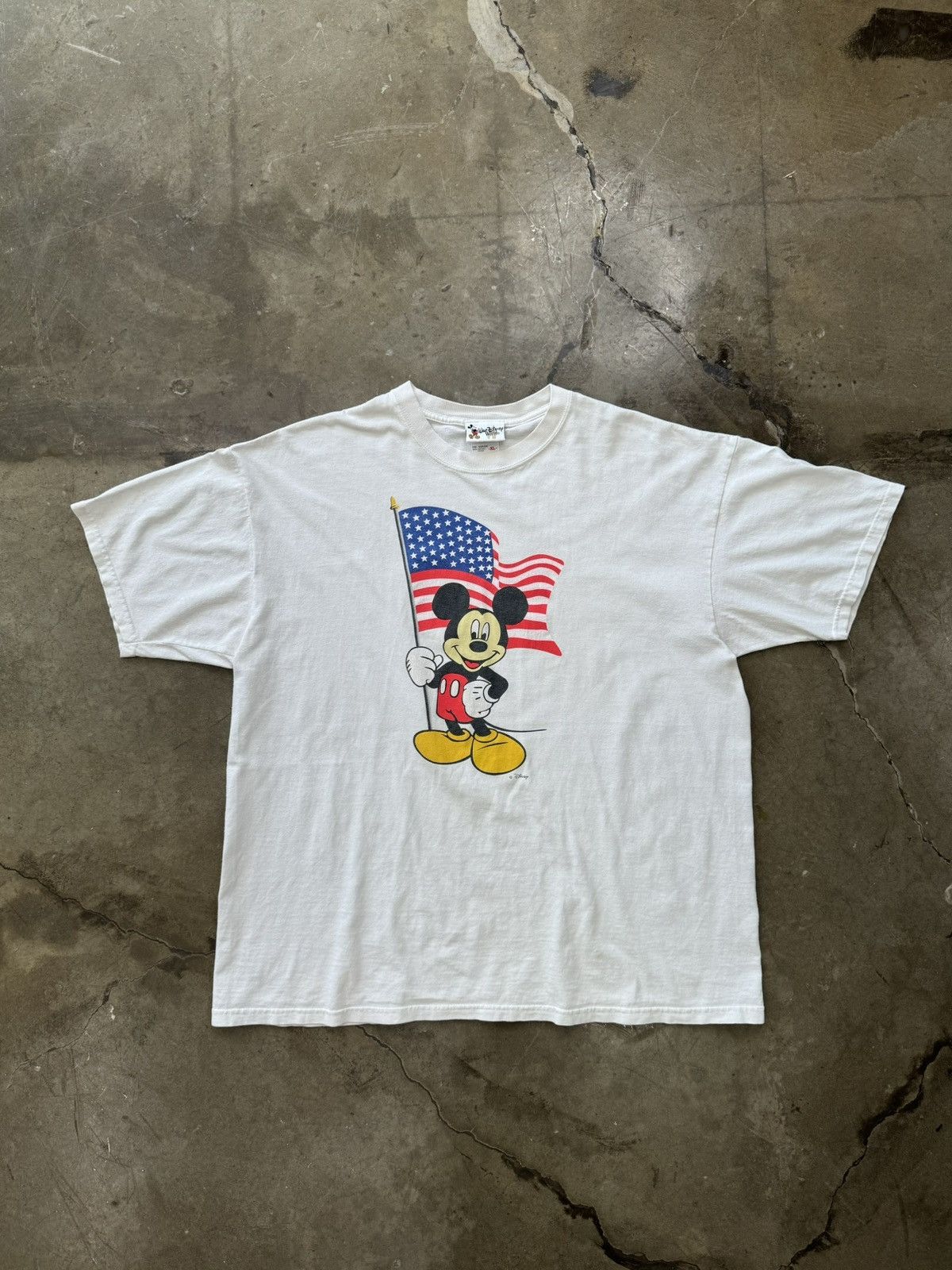 Vintage Vintage American Flag Mickey Mouse Tee Sz. XL Size US XL / EU 56 / 4 - 2 Thumbnail