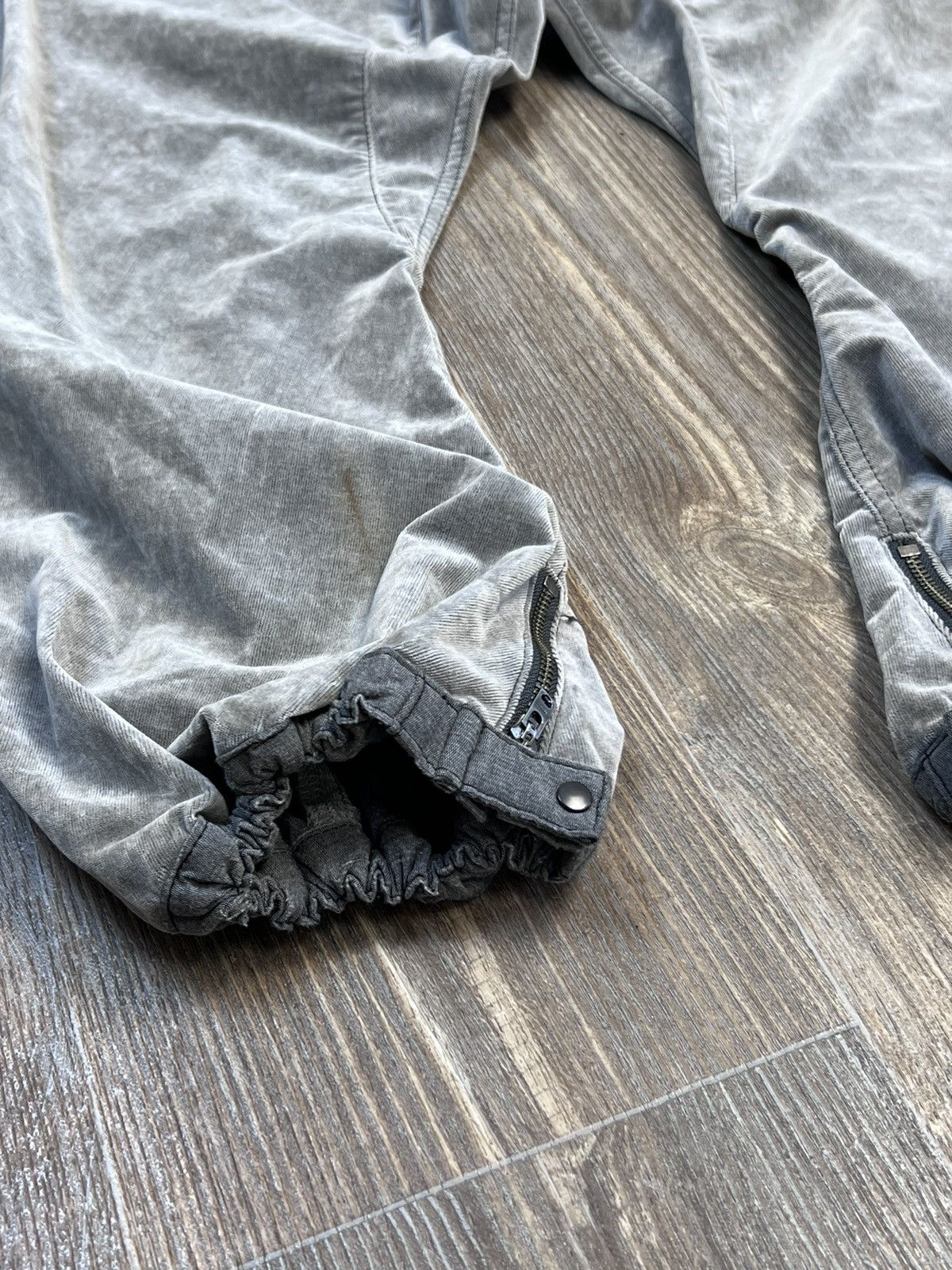 Le Grande Bleu (L.G.B.) Le Grande Bleu Corduroy Cropped Drop Crotch silver pants Size US 32 / EU 48 - 4 Thumbnail