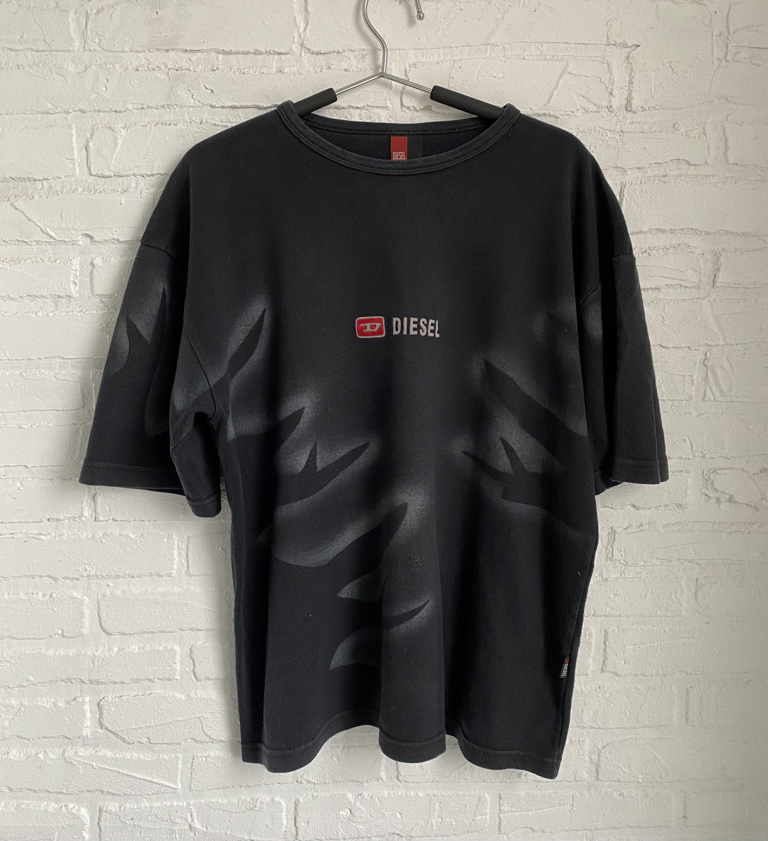 Diesel × Vintage Vintage 2000s Diesel tribal full logo t-shirt y2k Size US M / EU 48-50 / 2 - 1 Thumbnail