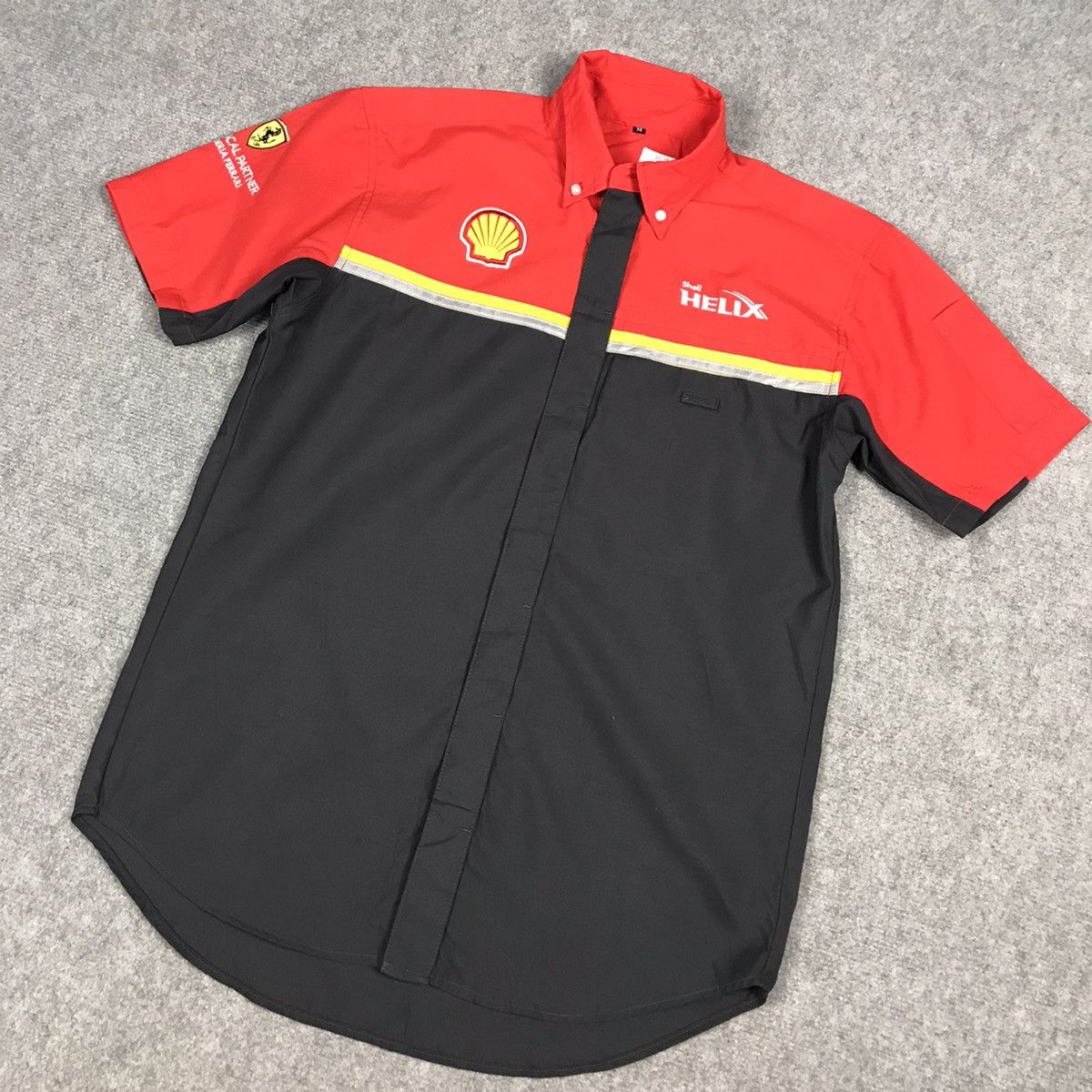 Japanese Brand Shell Helix x Ferrari button up shirt oil brand japan Size US M / EU 48-50 / 2 - 3 Thumbnail