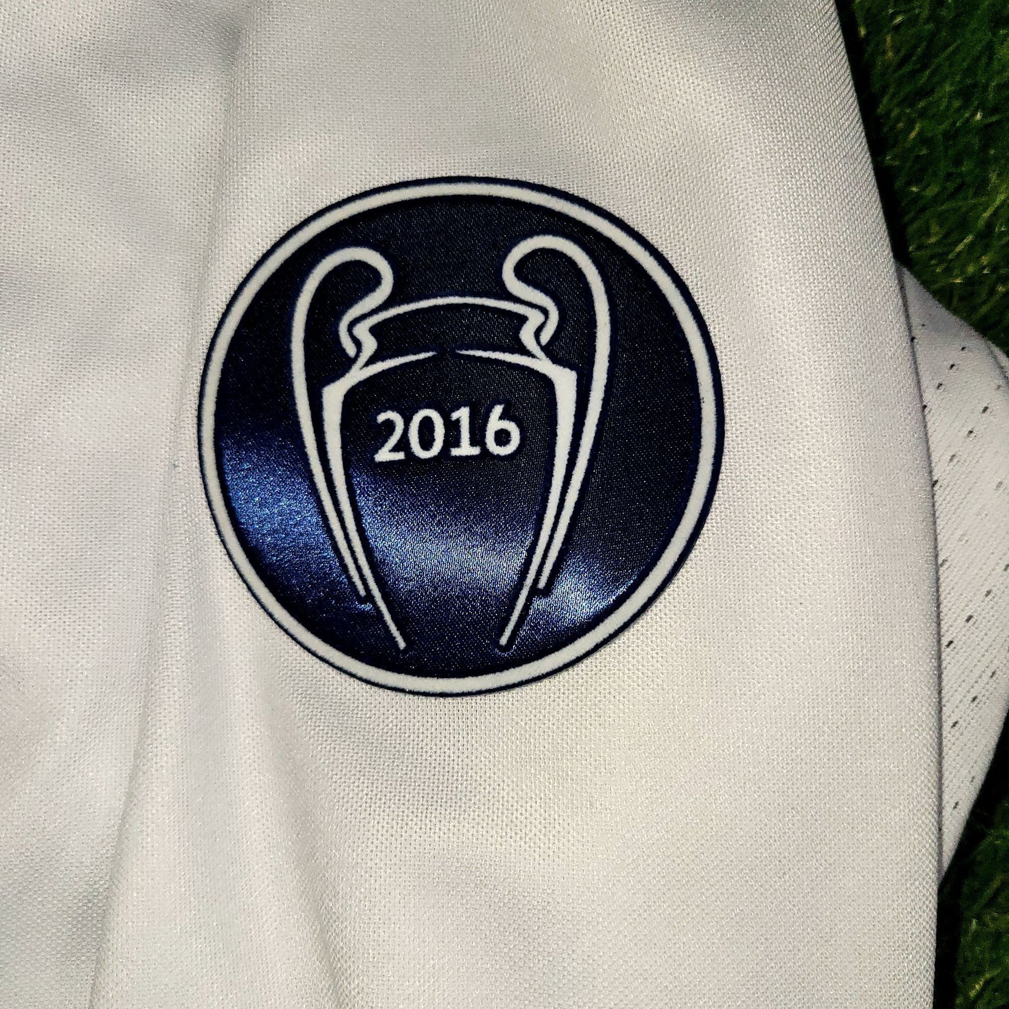 Adidas Ronaldo Real Madrid 2016 2017 Soccer Jersey XL Size US XL / EU 56 / 4 - 5 Thumbnail