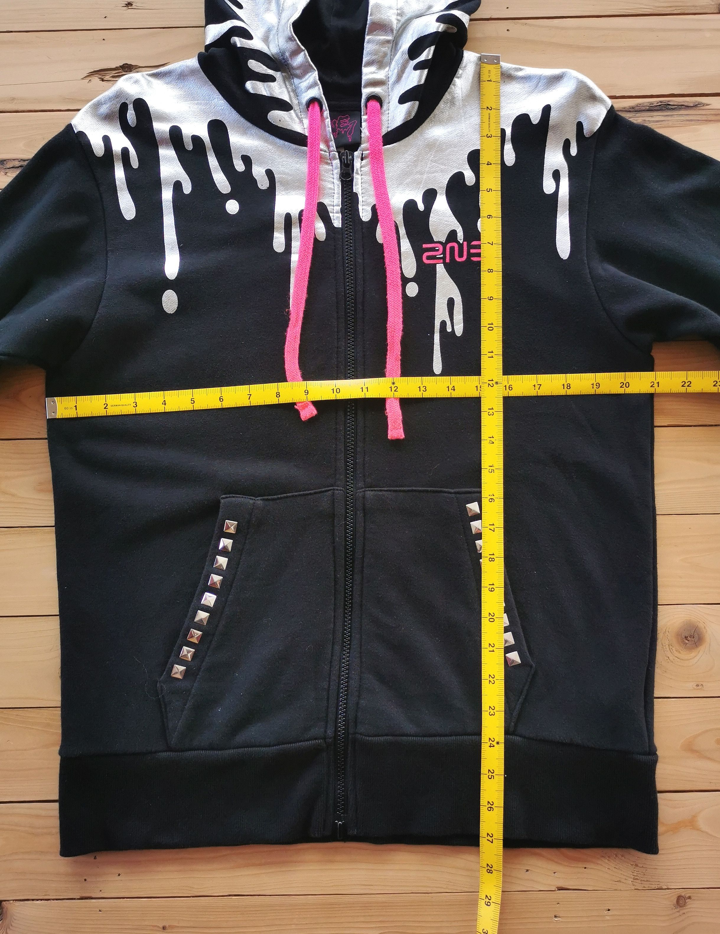 Band Tees 2NE1 Kpop Artist Hoodie BTS Blackpink Park Bom Size US L / EU 52-54 / 3 - 15 Thumbnail
