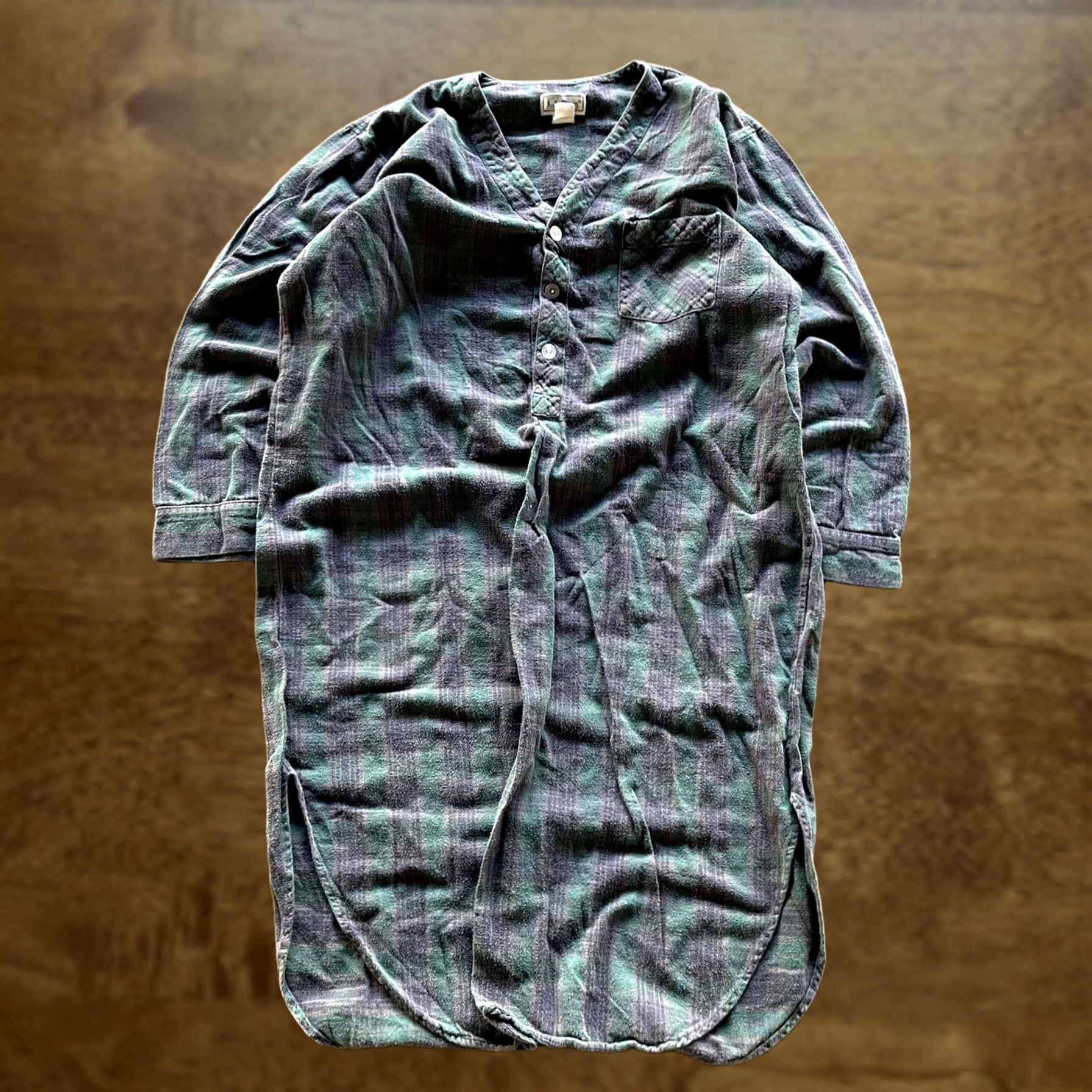Vintage VINTAGE L.L. Bean Sleepshirt Mens Large Green Plaid Flannel Henley Nightshirt Shirt Mens L Green Plaid Henley Nightshirt Womens Mens Girls Size US L / EU 52-54 / 3 - 1 Thumbnail