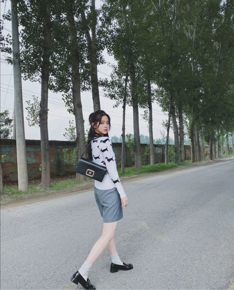 Thom Browne Thom Browne Rare women's dog four-bar cardigan jacket 2503 Size XS / US 0-2 / IT 36-38 - 9 Thumbnail