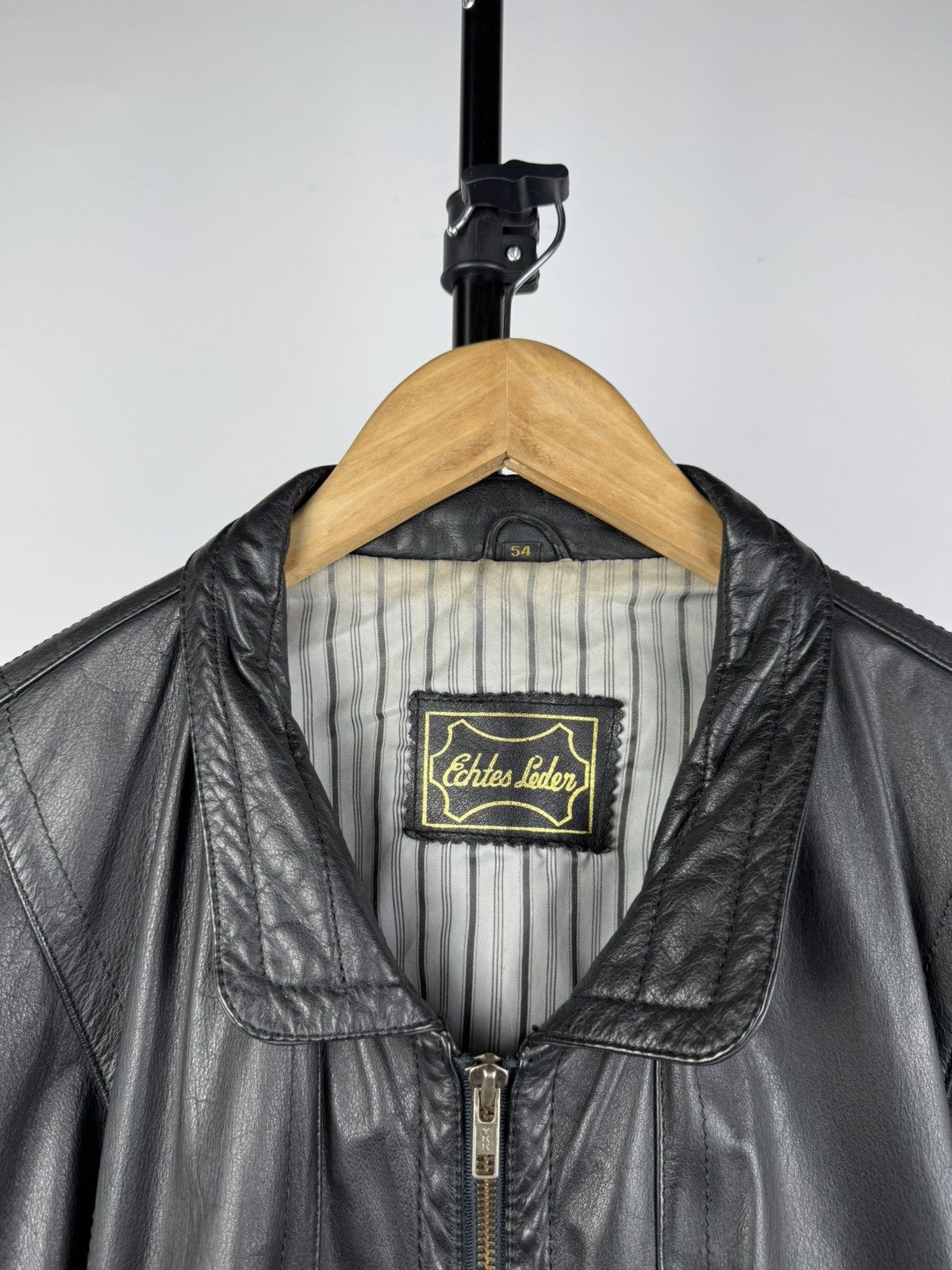 Vintage Vintage Leather Jacket Genuine Leahter bomber Moto Oldmoney Size US L / EU 52-54 / 3 - 7 Thumbnail