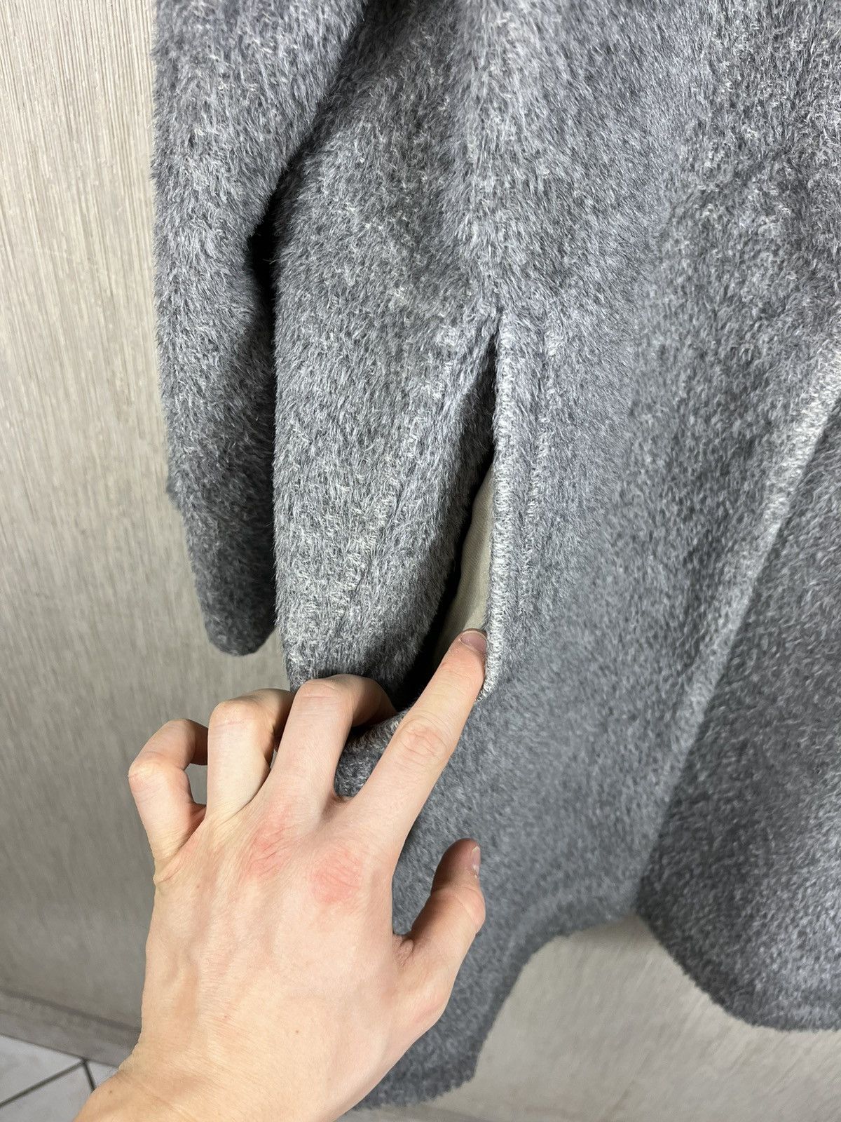 Designer × Max Mara Max Mara Studio alpaca wool coat fuzzy hairy Size M / US 6-8 / IT 42-44 - 8 Thumbnail