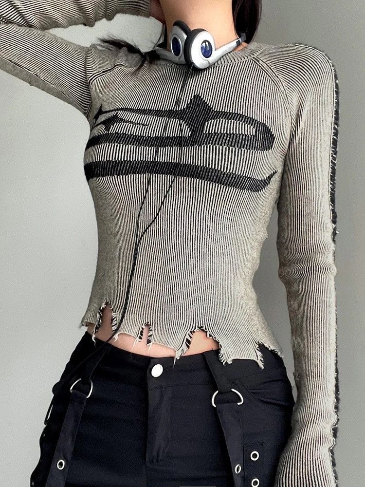 Other Grey Ripped Distressed Womens Long Sleeve Star Sweater Size M / US 6-8 / IT 42-44 - 1 Thumbnail