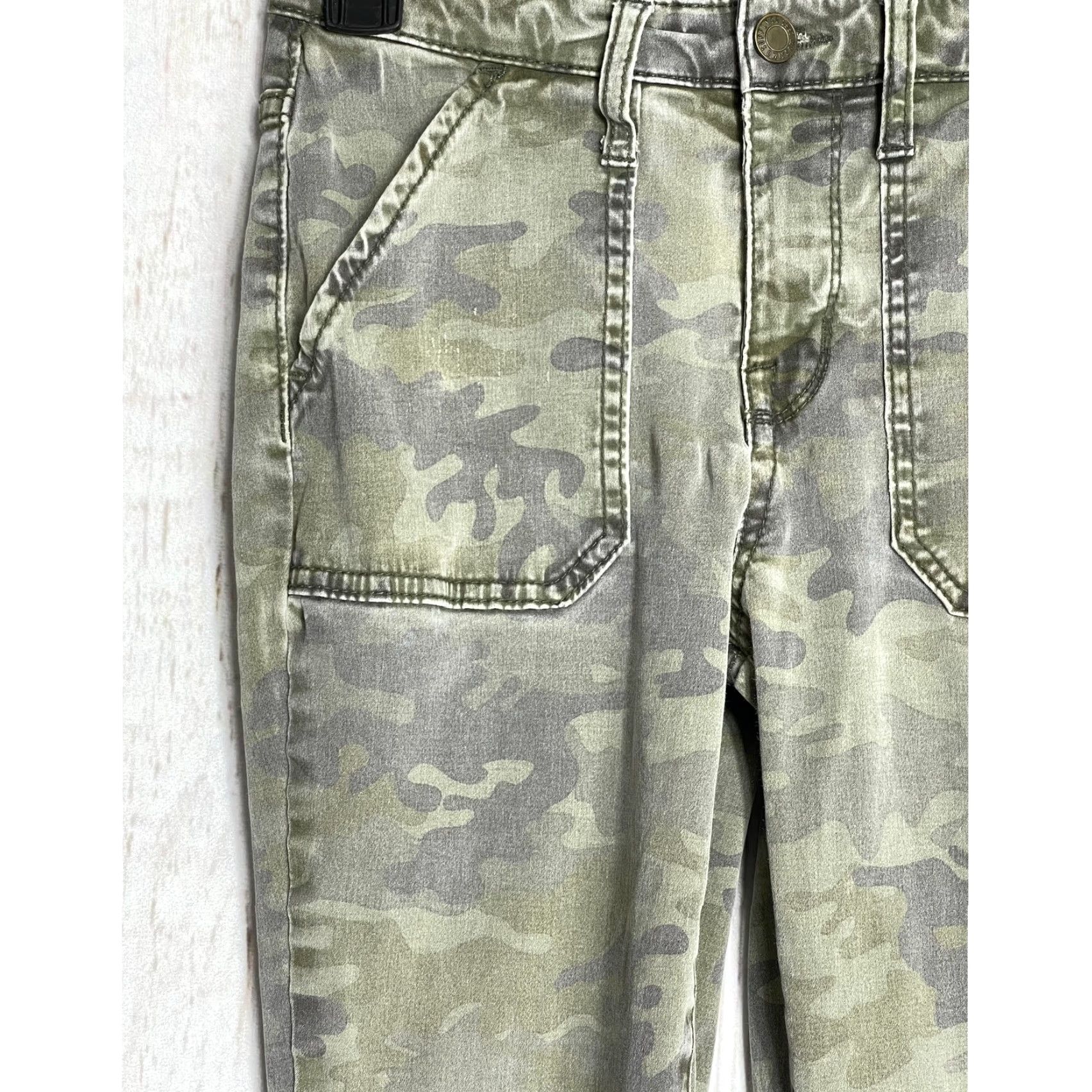 Mossimo VINTAGE Mossimo Green Camo Jegging Jeans Womens Size 2 Slim Fit 5-Pocket Denim Belt Loops SMALL BLEMISH Size 26" / US 2 / IT 38 - 3 Thumbnail