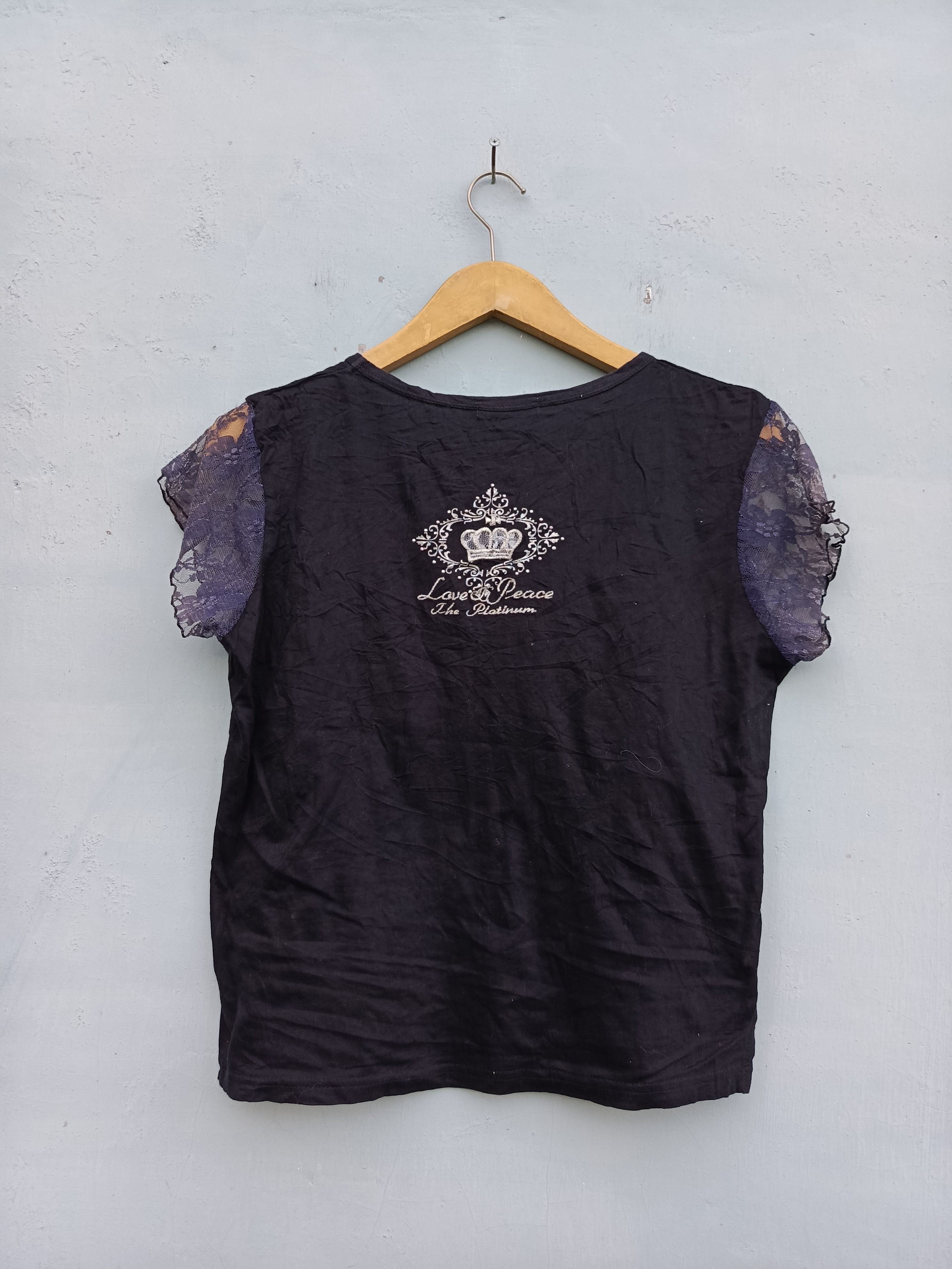 Japanese Brand Trending! Platinum “Love & Peace” Top – Sweet but Bold Size L / US 10 / IT 46 - 6 Thumbnail